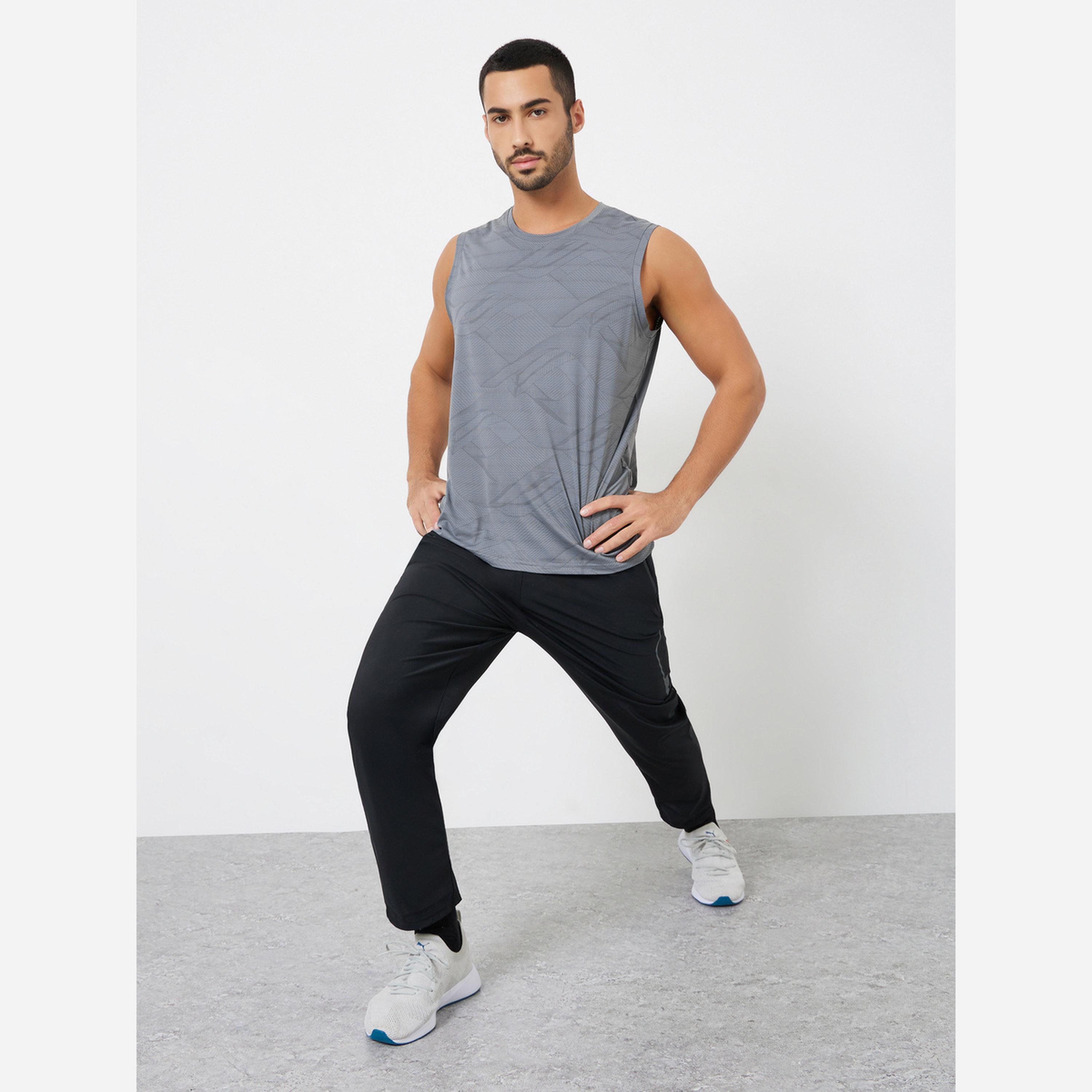 ستايلي - قميص رجالي لون رمادي طبعة بدون أكمام مريح وعملي-men-clothing-sportswearandactivewear-tshirtsandpolos-image-2