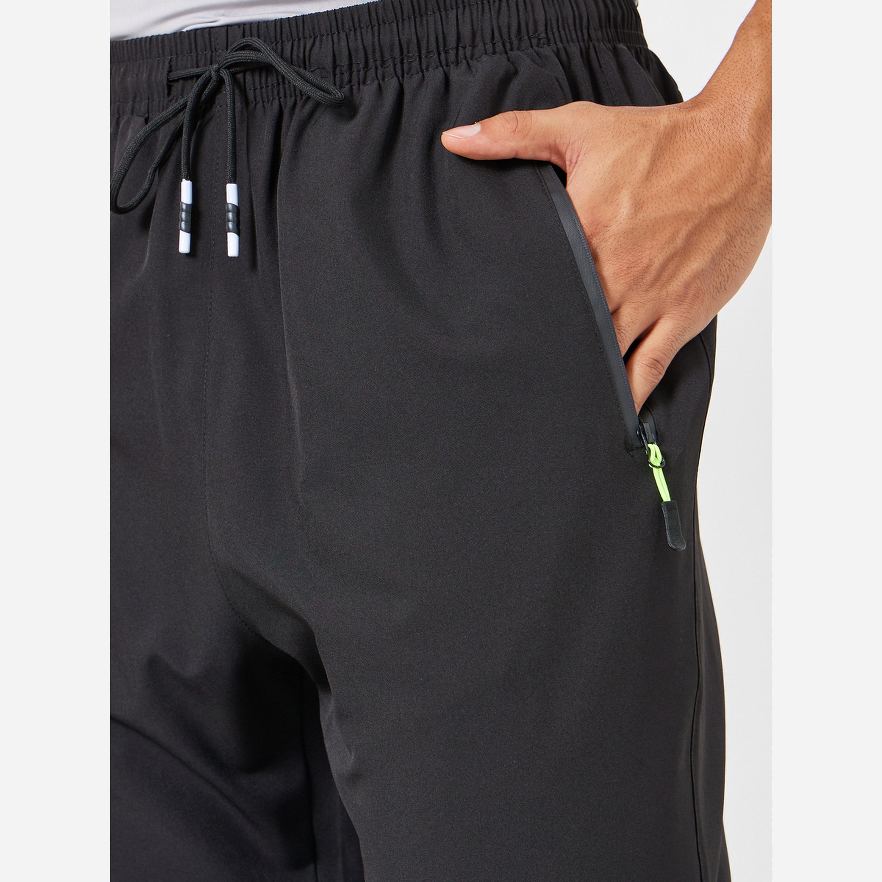 ستايلي - بنطال رياضي رجالي لون أسود-men-clothing-sportswearandactivewear-bottoms-joggers-image-4