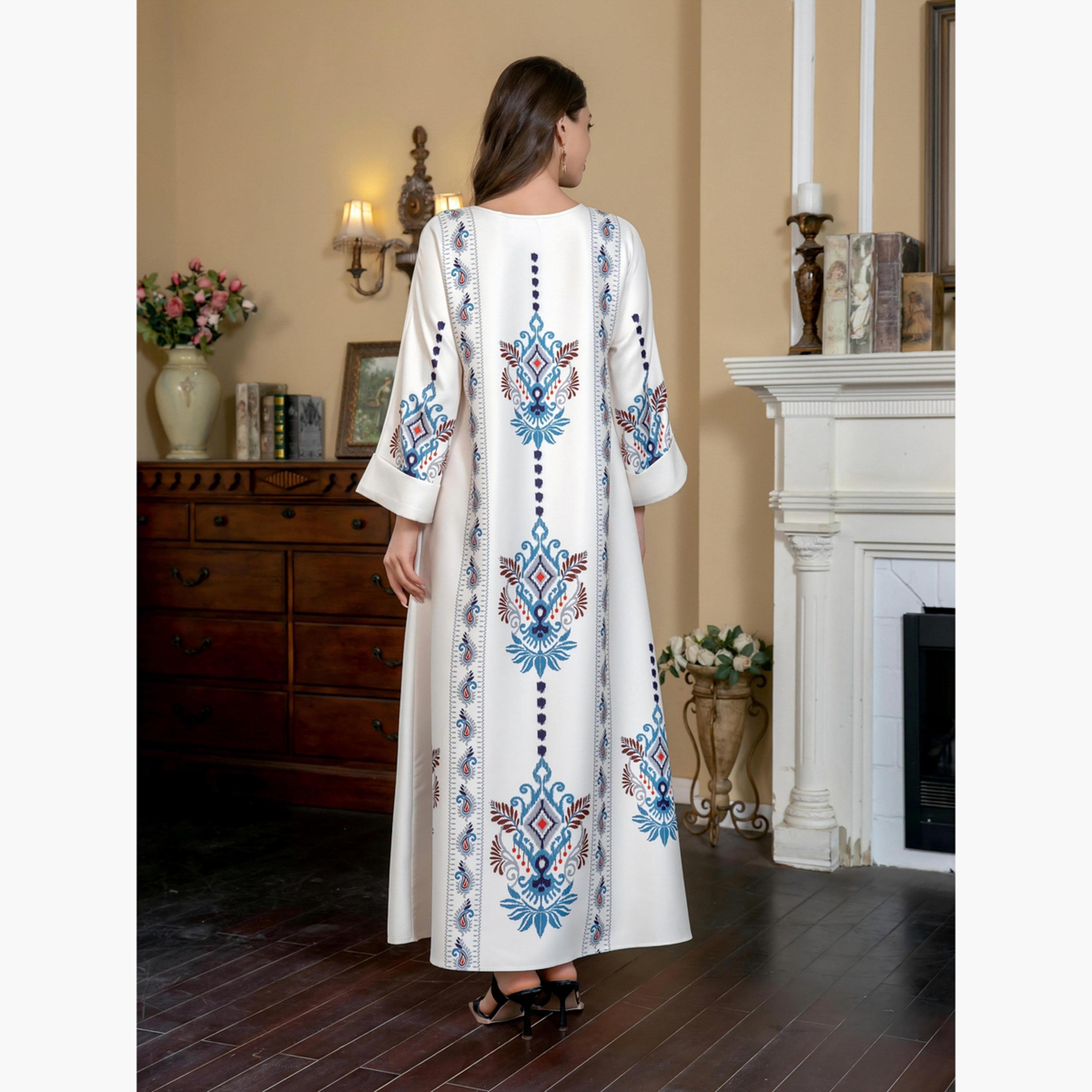 تيك تو - جلابية برقبة دائرية مزينة باللؤلؤ الصناعي-women-arabicclothing-jalabiyas-image-6