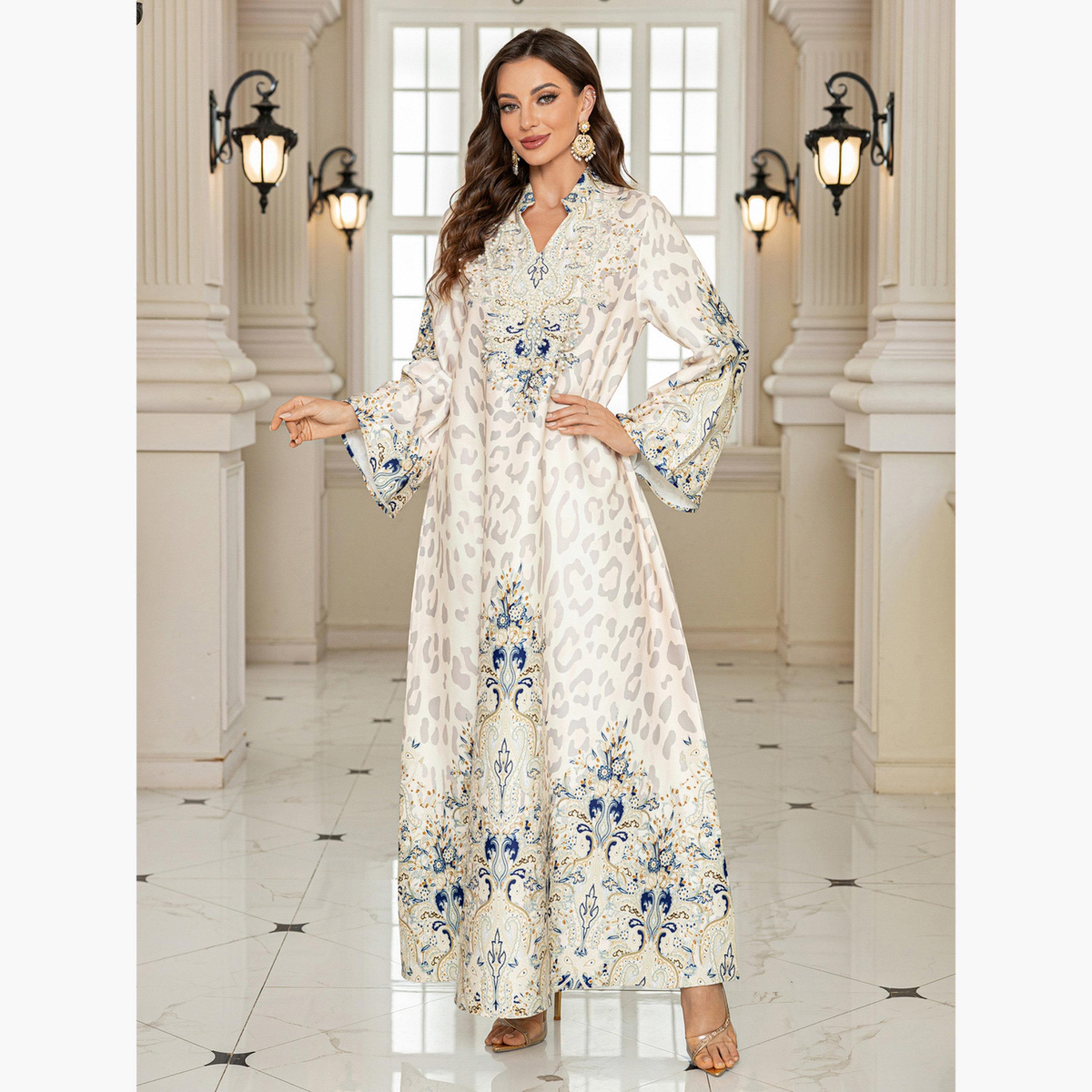 تيك تو - جلابية مزينة مورّدة وتفاصيل لؤلؤ صناعي-women-arabicclothing-jalabiyas-image-3