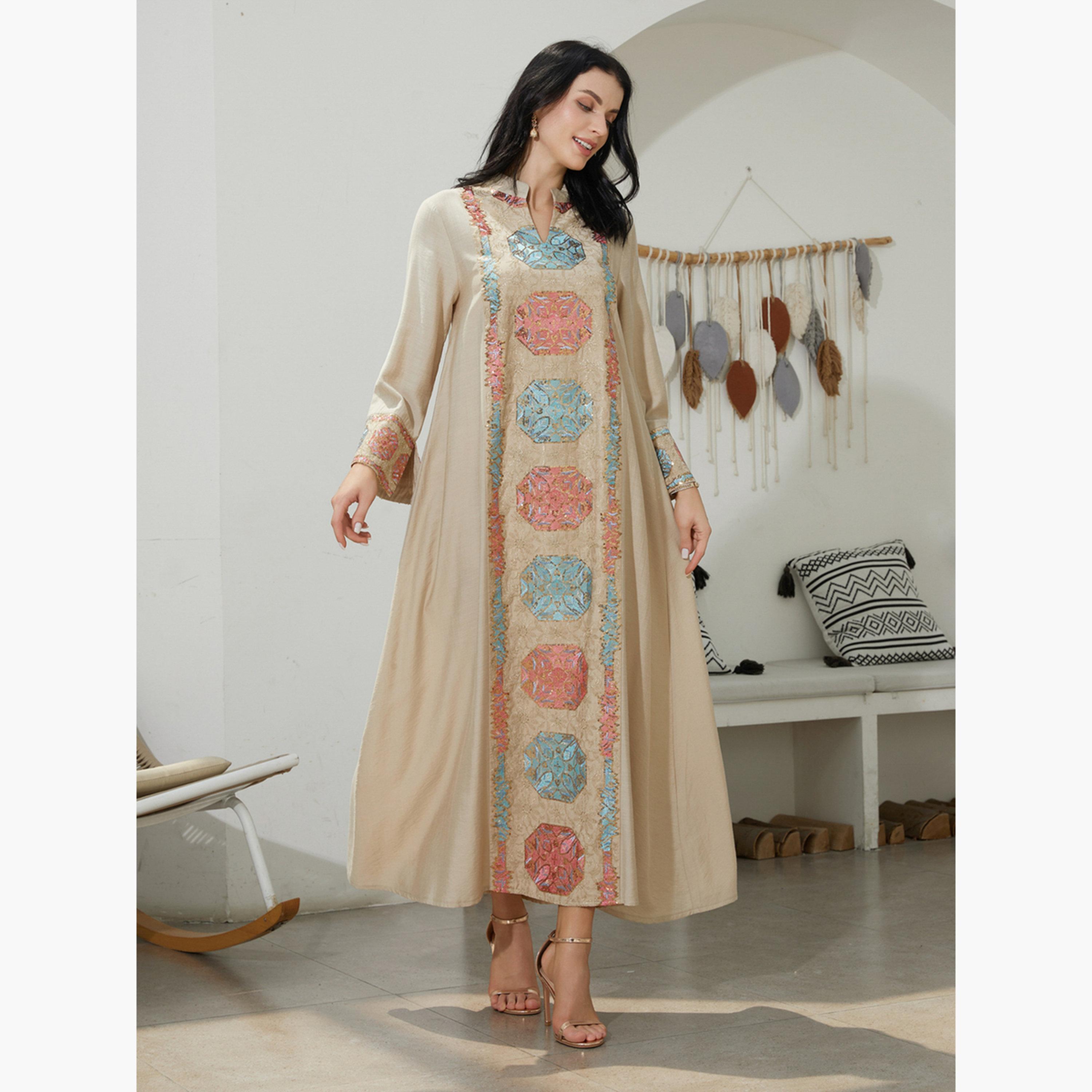 تيك تو - جلابية مطرزة بالترتر تصميم A-women-arabicclothing-jalabiyas-image-4