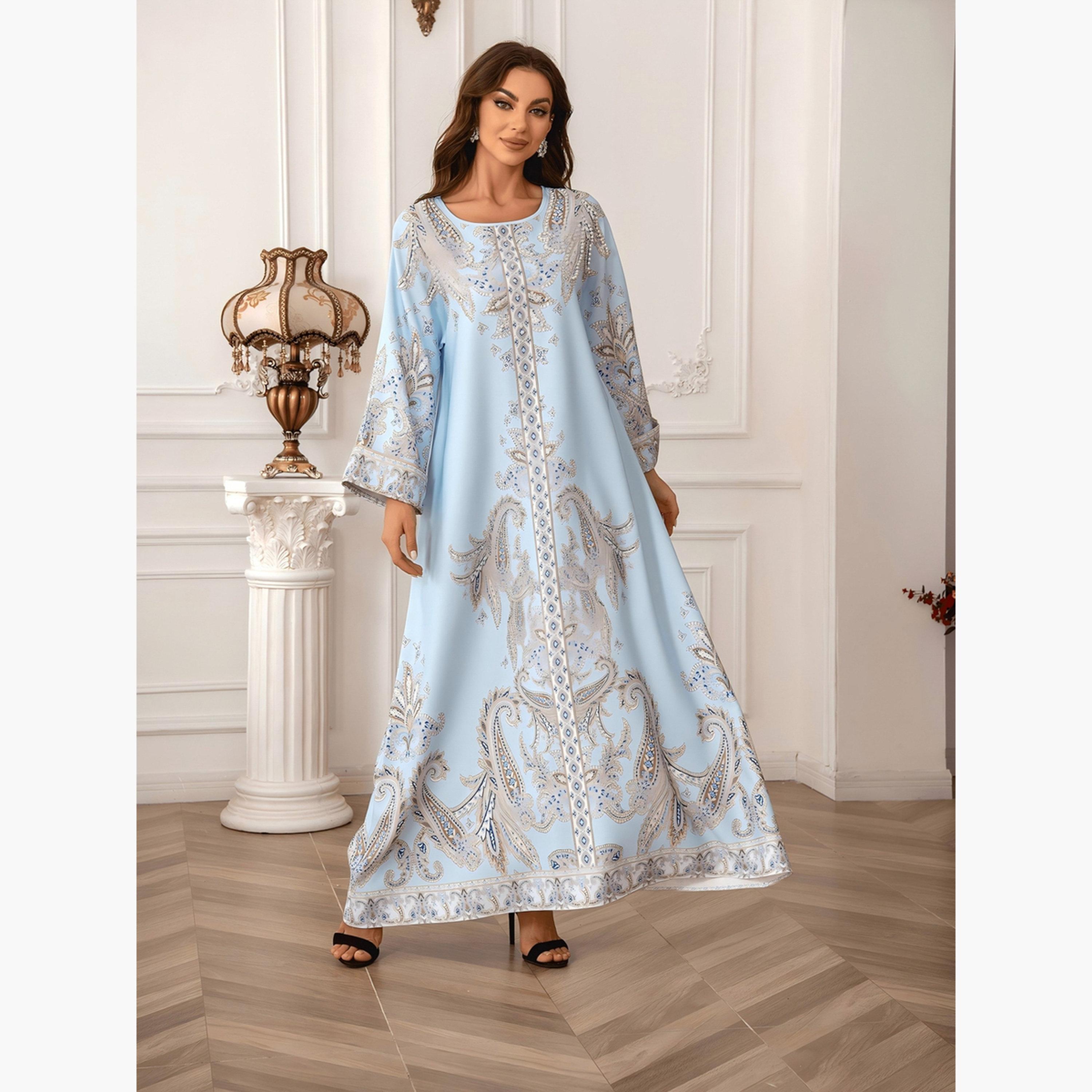 تيك تو - جلابية مزينة نقشة جرافيكية ولؤلؤ صناعي-women-arabicclothing-jalabiyas-image-4