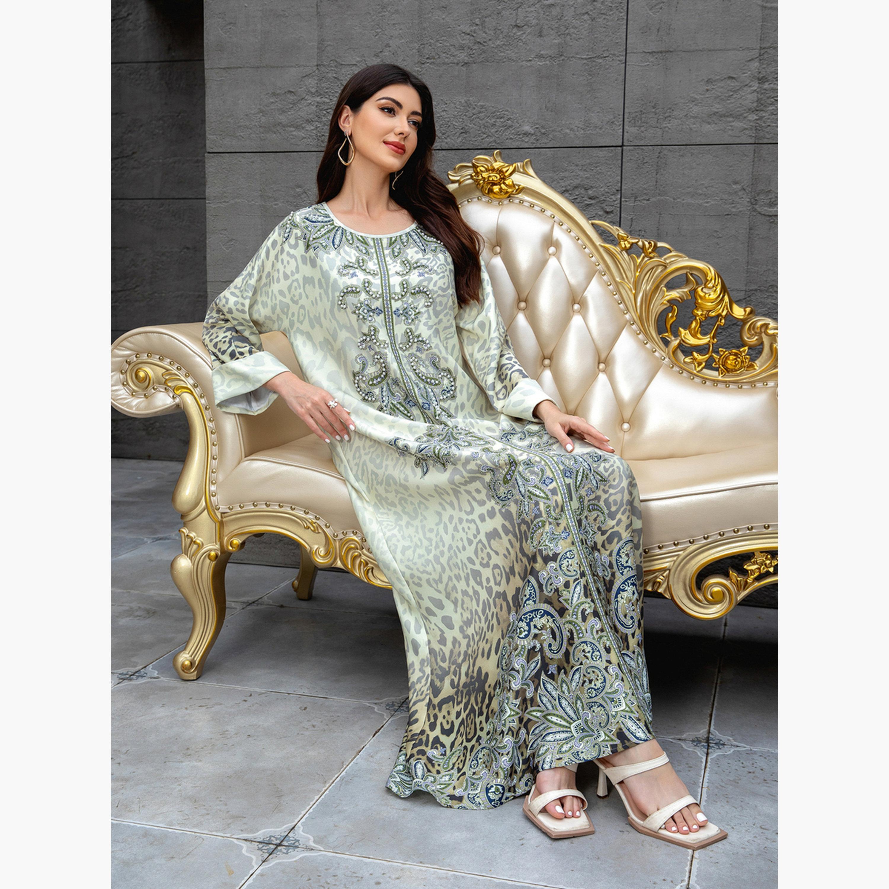 تيك تو - جلابية مزينة مورّدة ولؤلؤ صناعي-women-arabicclothing-jalabiyas-image-3