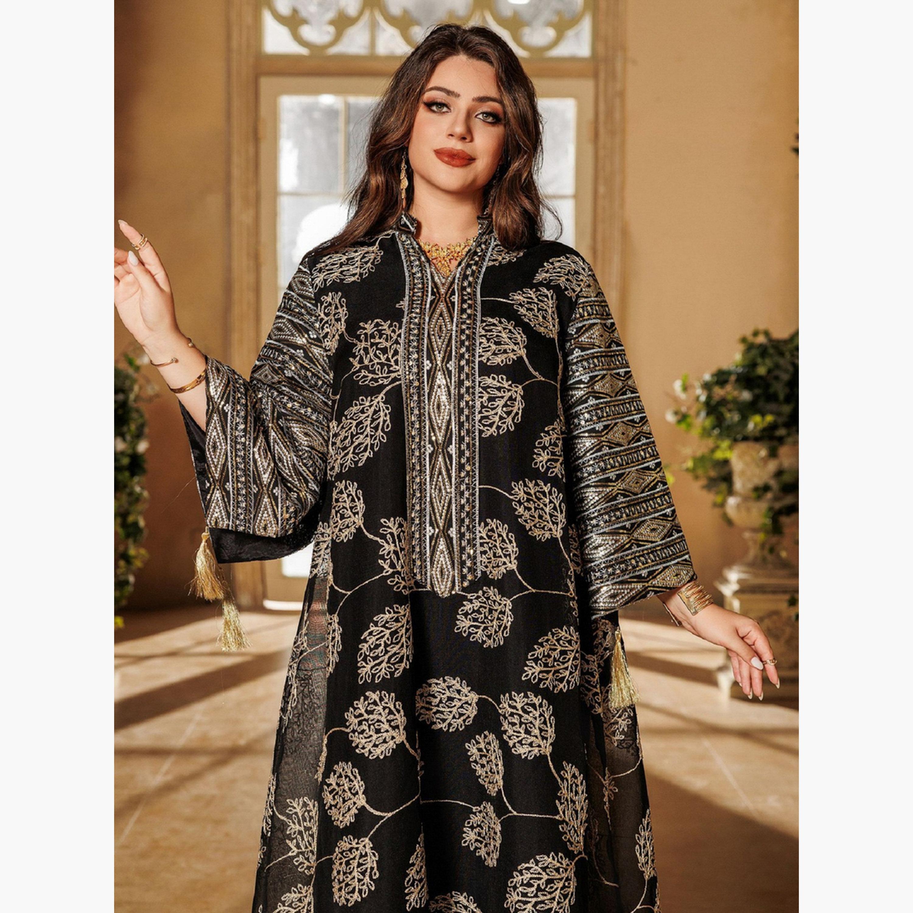 تيك تو - جلابية سوداء مطرزة بتصميم A-women-arabicclothing-jalabiyas-image-3
