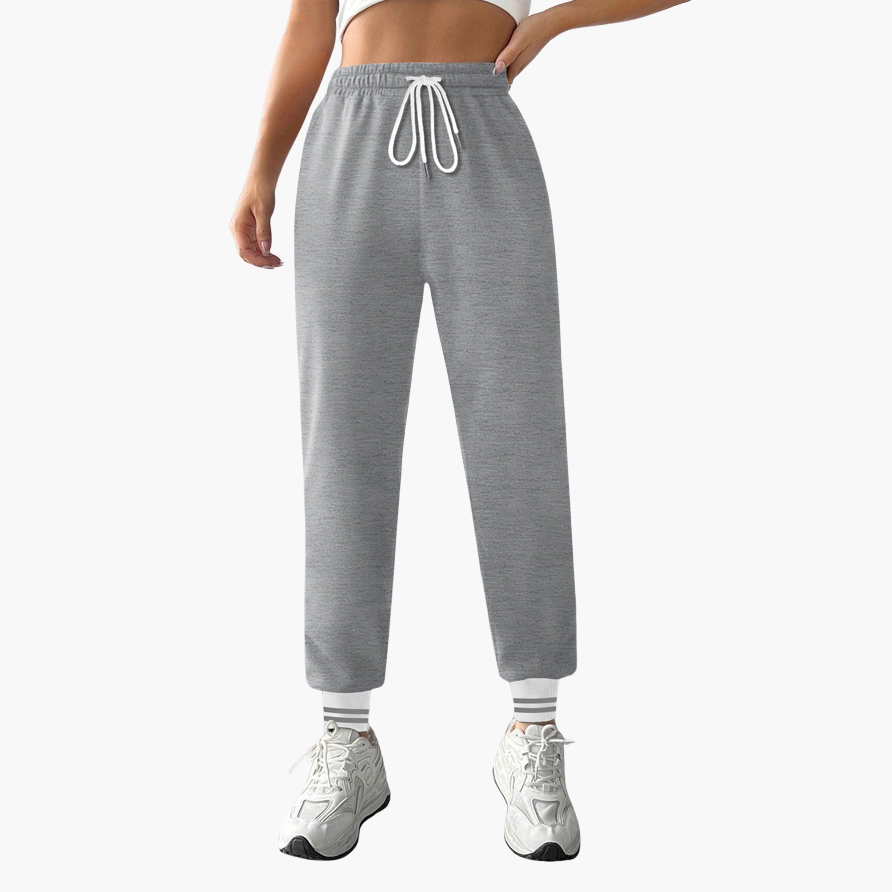 تيك تو - بنطال رياضي رمادي سادة بحواف ضيقة-women-clothing-bottoms-joggers-image-1