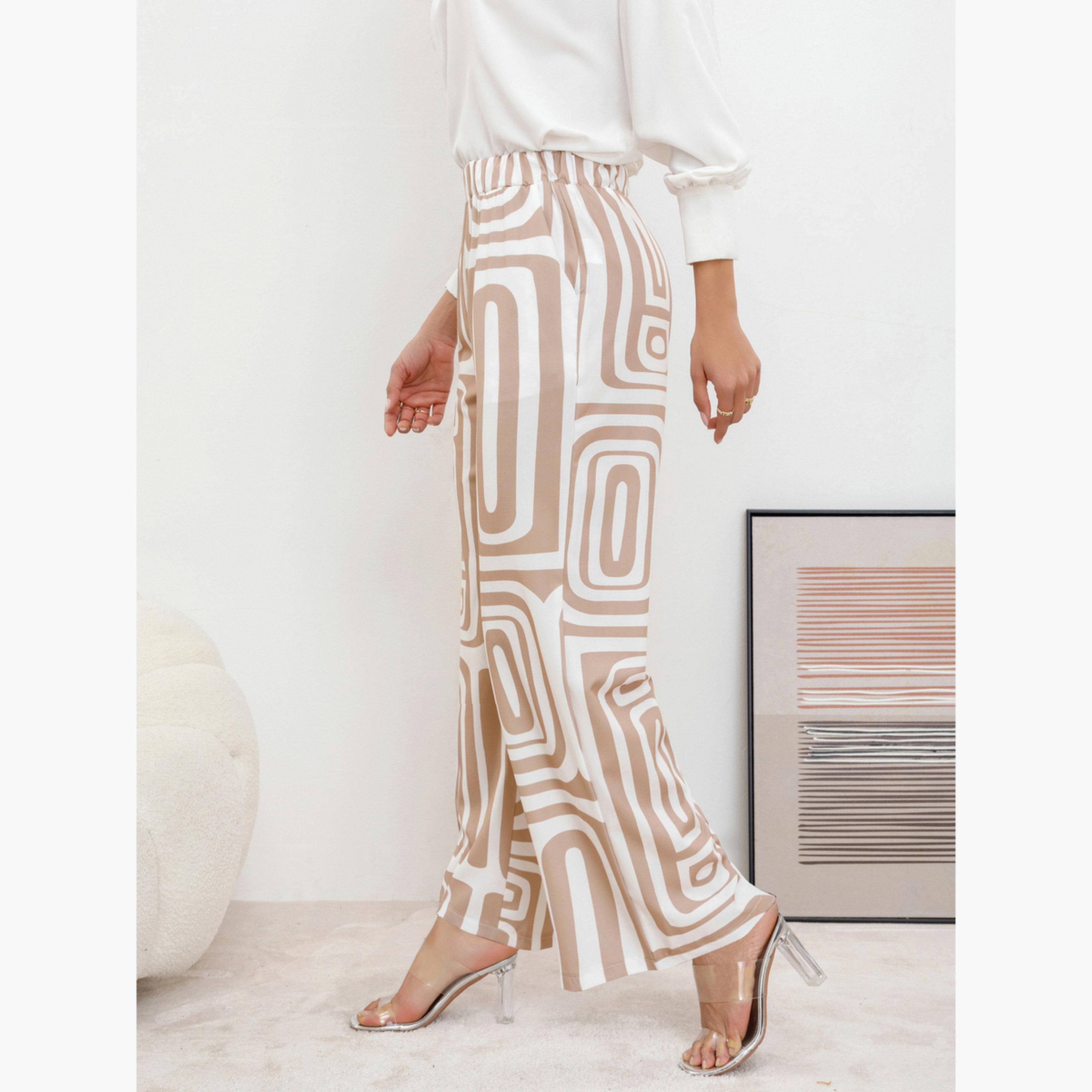 تيك تو - بنطال نسائي واسع الساق بطبعة جغرافية-women-clothing-bottoms-trousers-image-4
