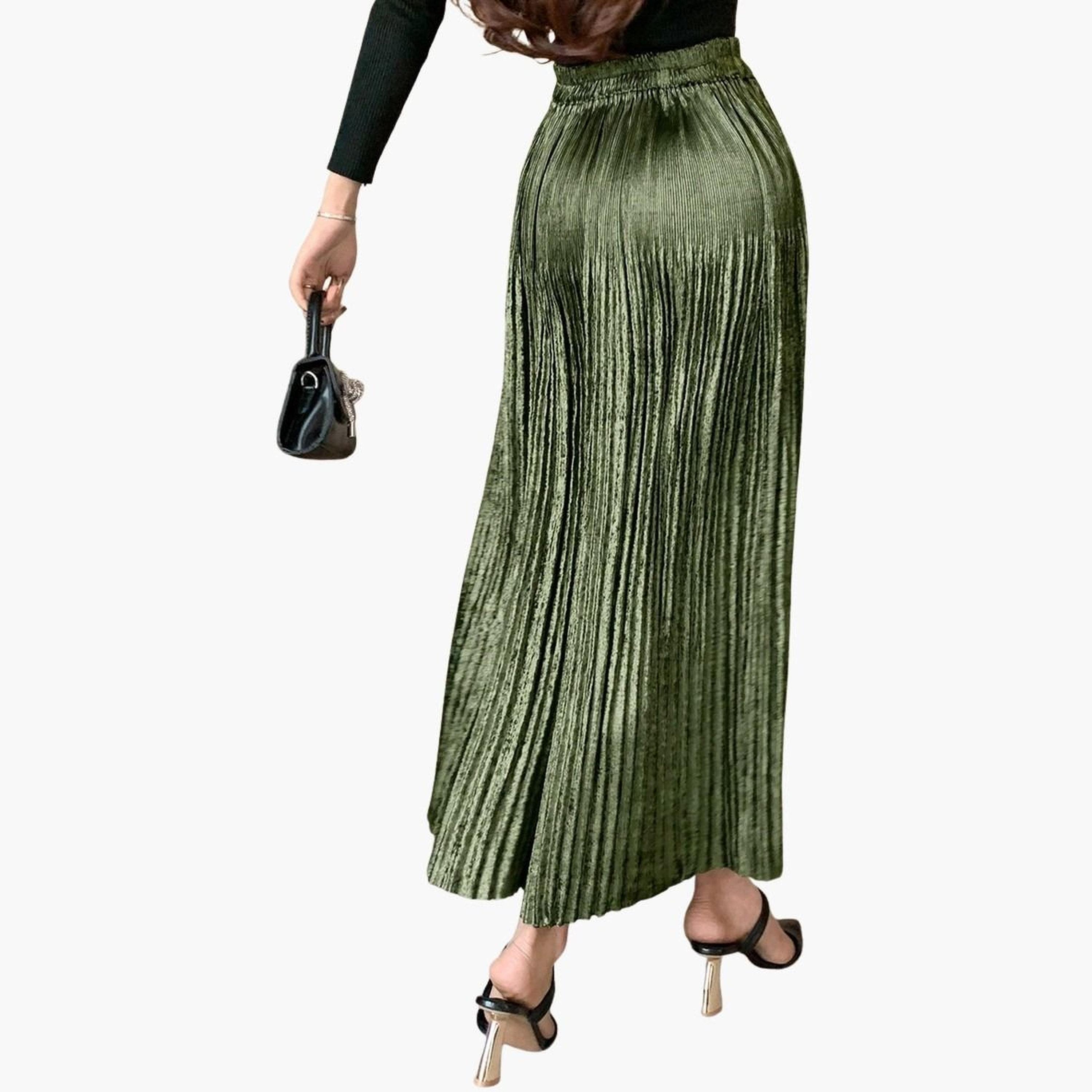 تيك تو - تنورة ماكسي سادة بتصميم A مع خصر مطاطي وتفاصيل مطوية للنساء-women-clothing-bottoms-skirts-image-3