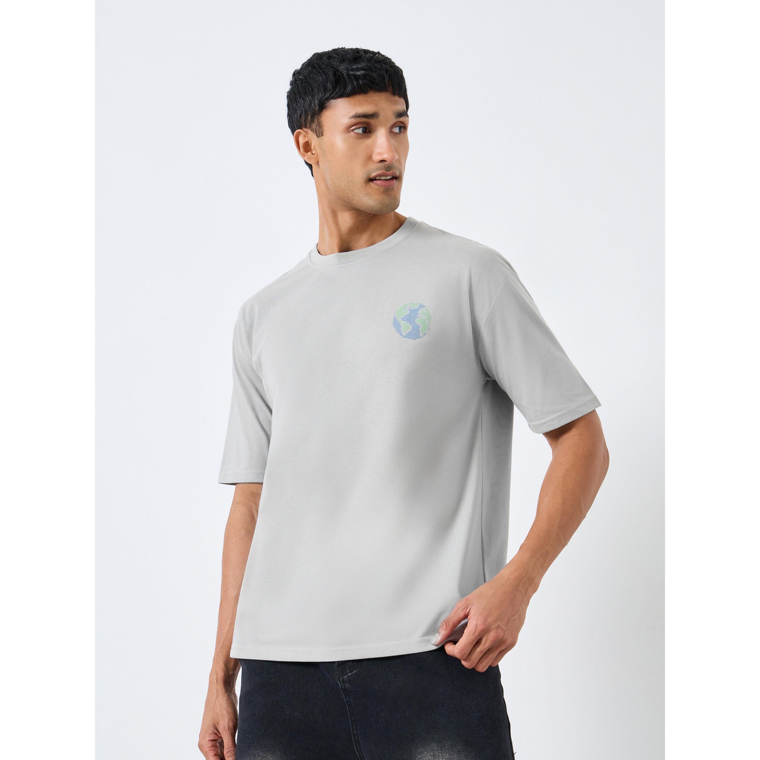 تيشيرت بطبعة جرافيك وقصة واسعة-men-clothing-tshirtsandpolos-tshirts-image-1