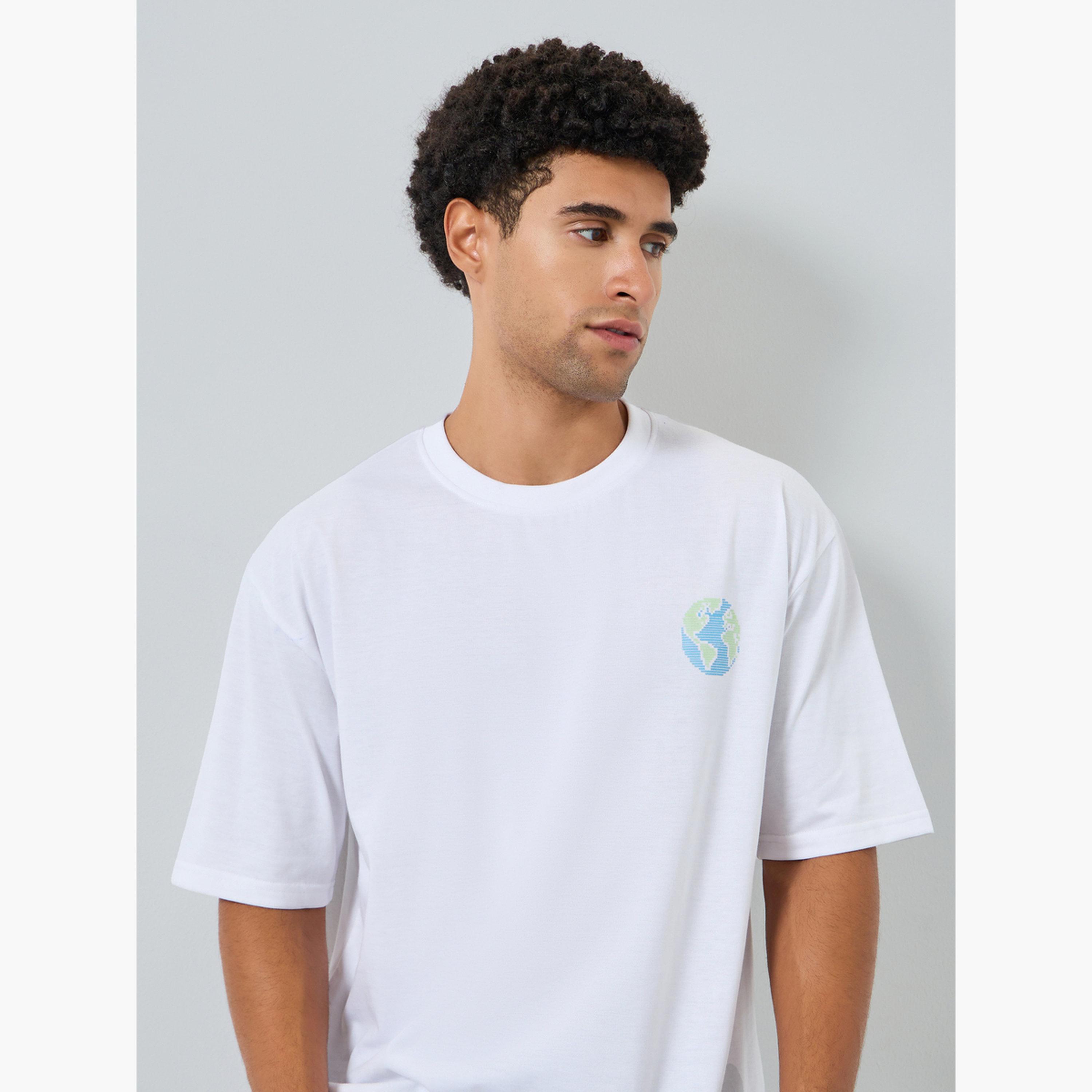 تيشيرت واسع بطبعة جرافيك-men-clothing-tshirtsandpolos-tshirts-image-3