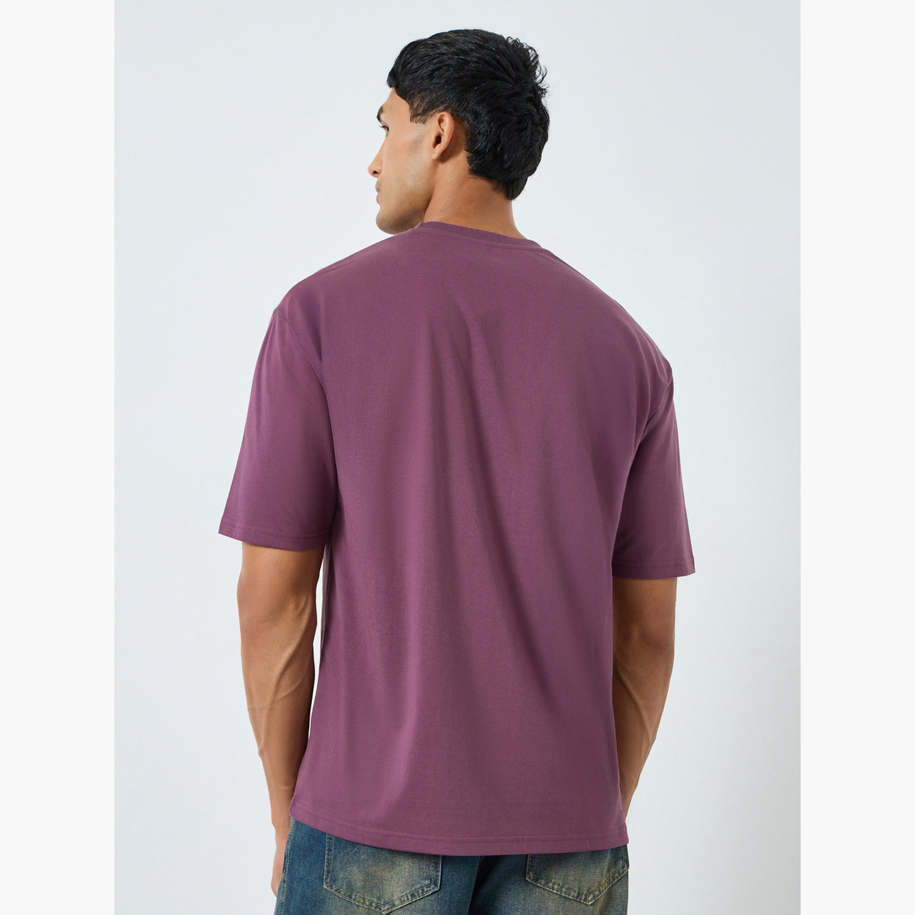 تيشيرت بطبعة جرافيك وقصة واسعة للرجال-men-clothing-tshirtsandpolos-tshirts-image-5