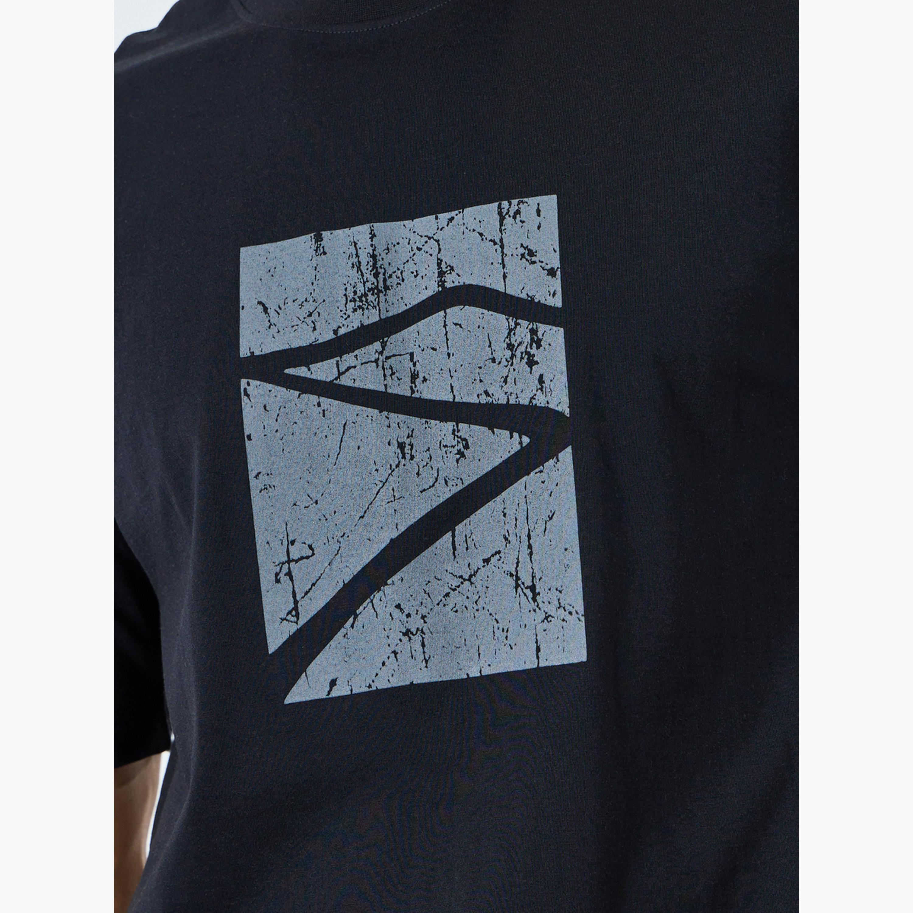 تيشيرت واسع بطبعة جرافيك-men-clothing-tshirtsandpolos-tshirts-image-3