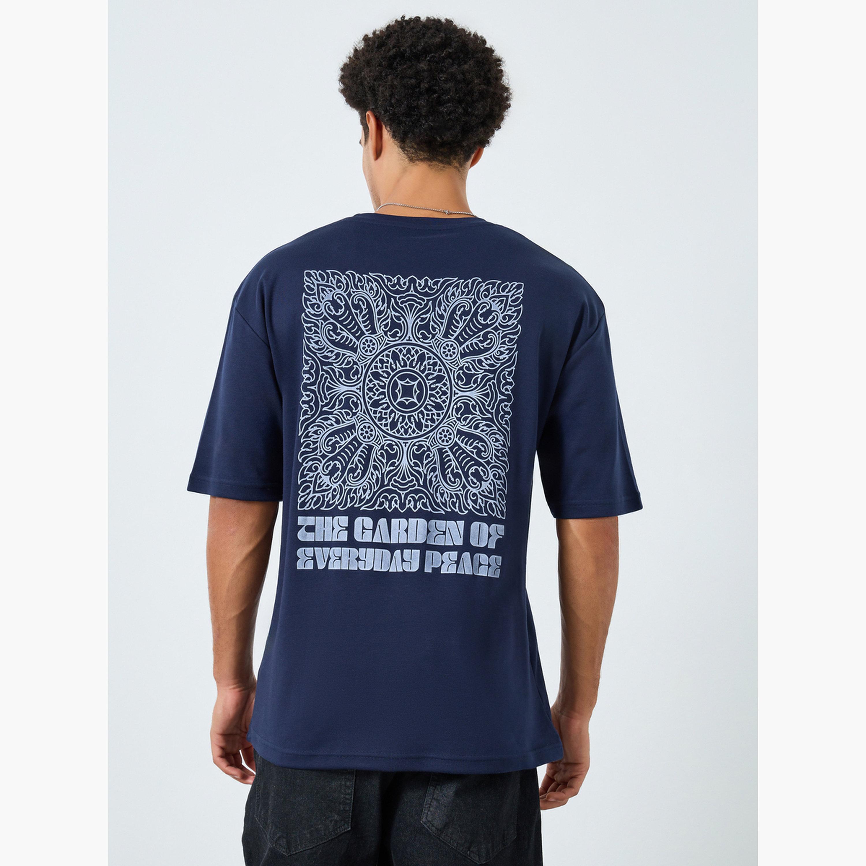 تيشيرت واسع بطبعة جرافيك-men-clothing-tshirtsandpolos-tshirts-image-5