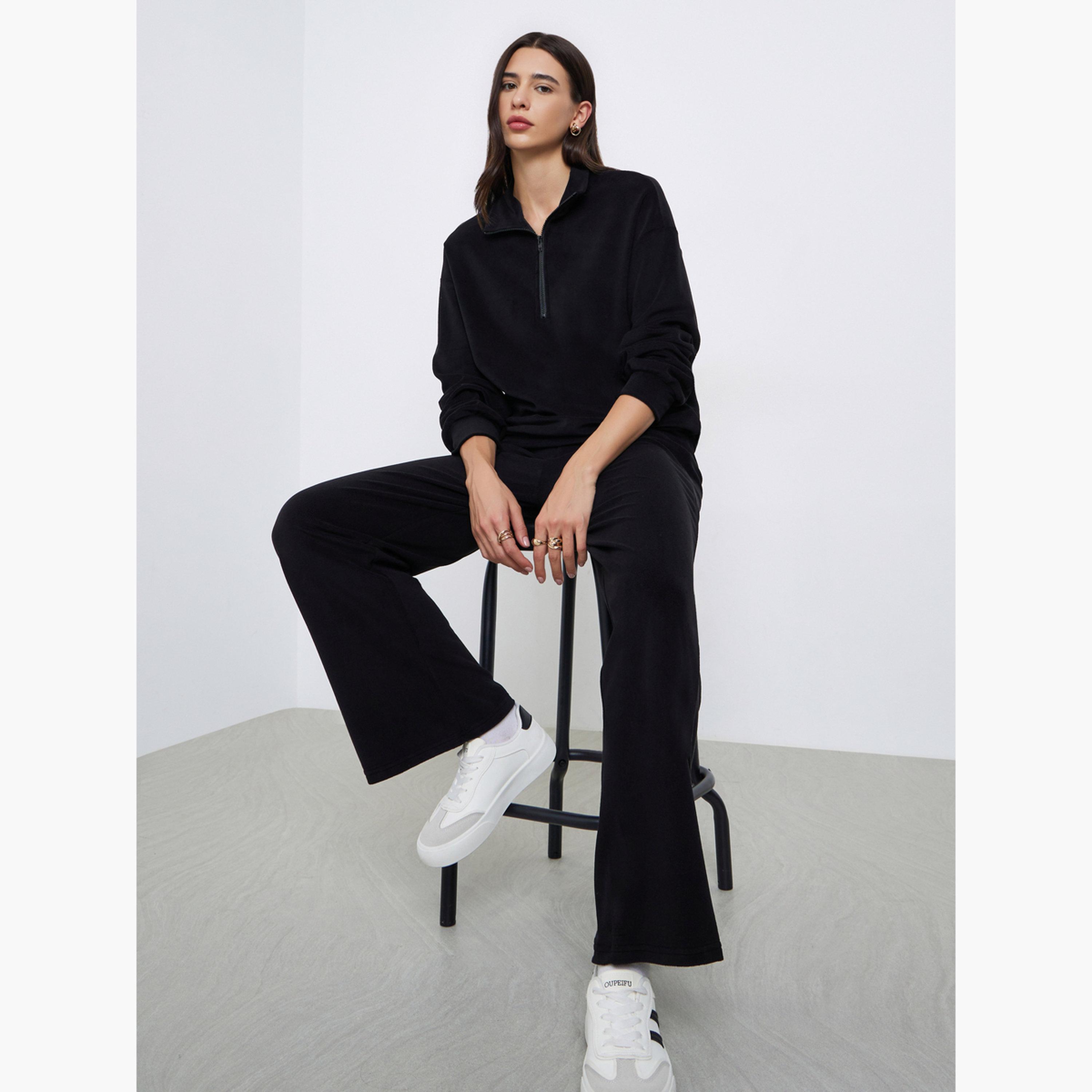 ستايلي - طقم سويت شيرت وبنطال رياضي من الصوف الأسود للنساء-women-clothing-coordsets-image-2