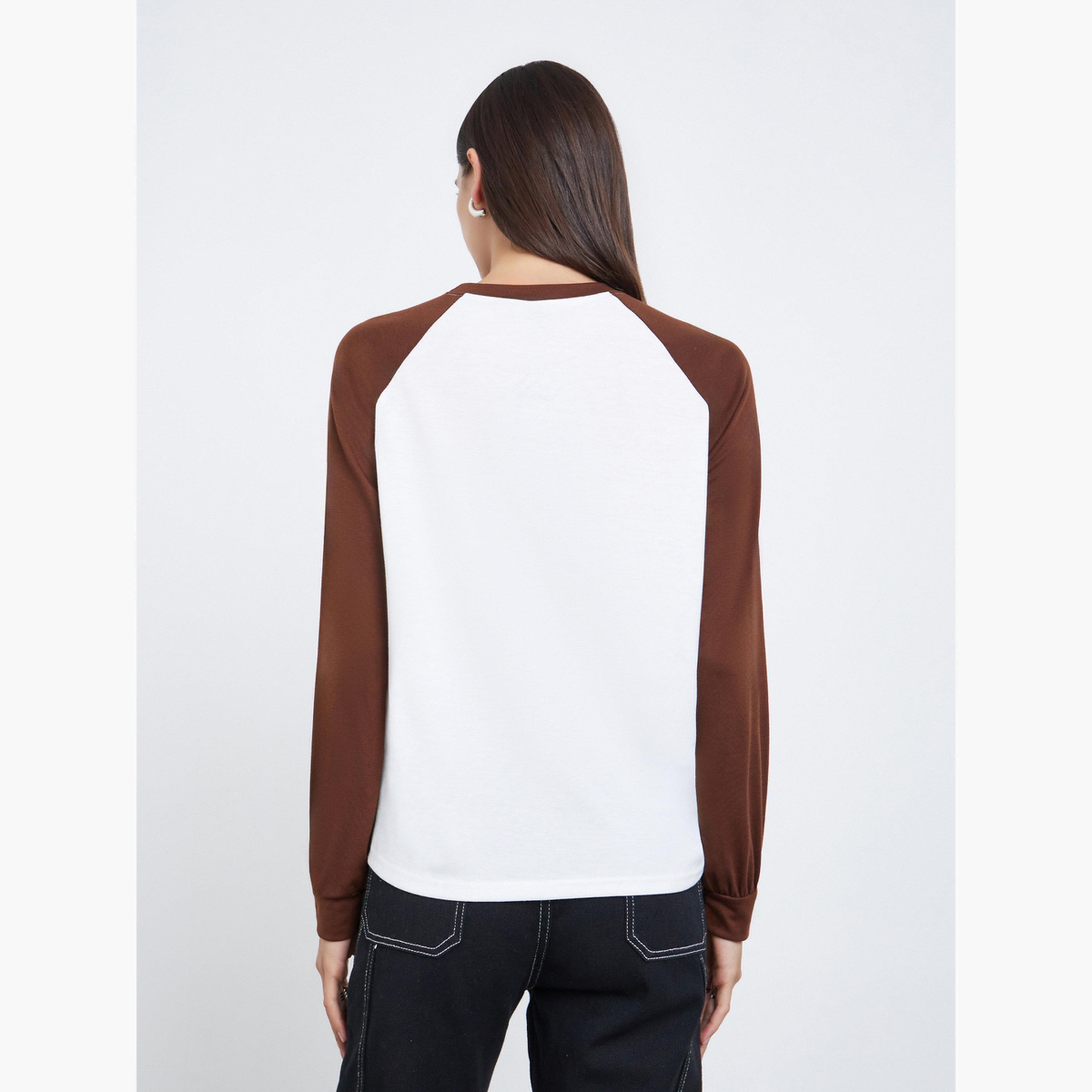 ستايلي - تي شيرت بأكمام طويلة وأكمام راجلان بألوان متعددة للنساء-women-clothing-tshirts-image-4