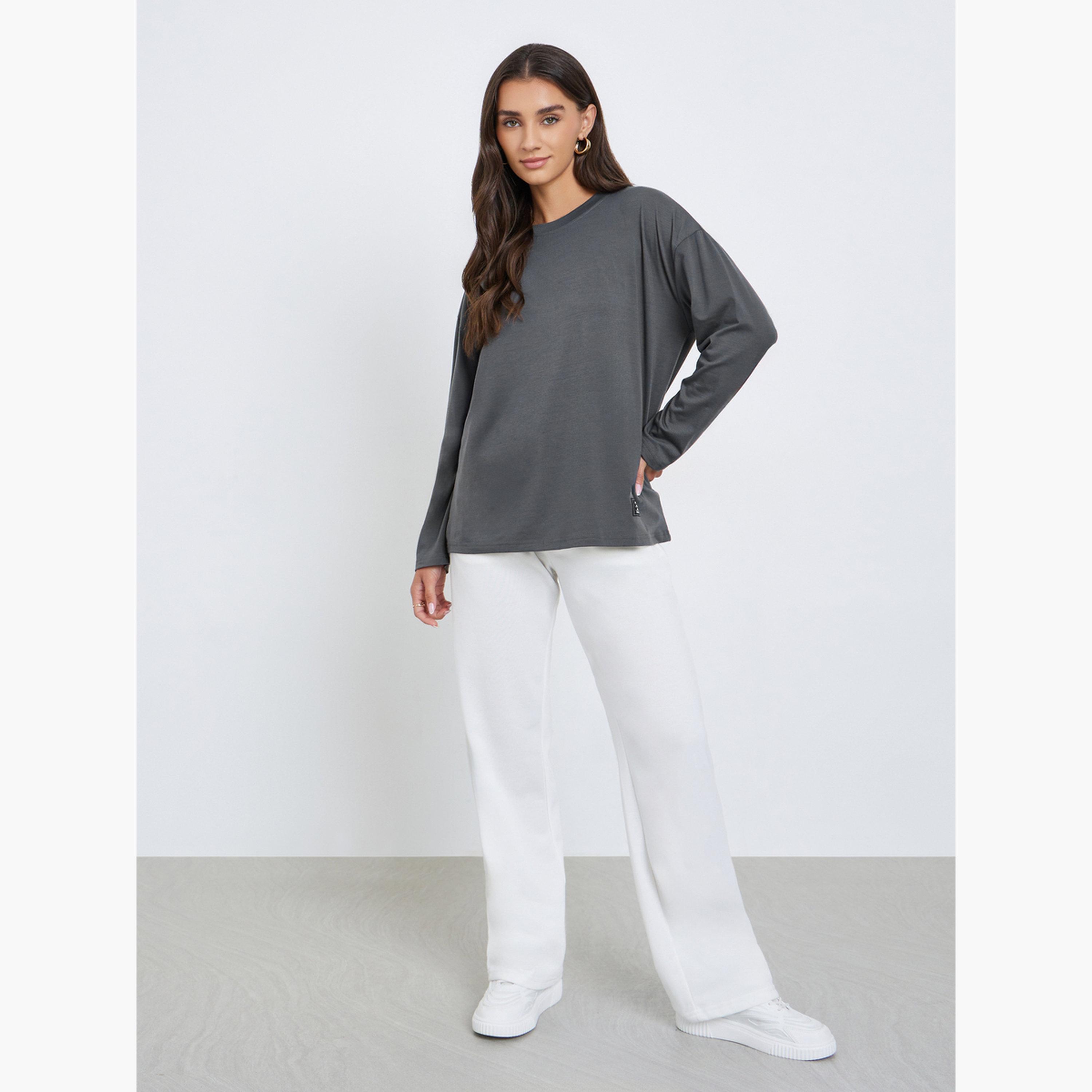 ستايلي - تي شيرت رمادي تصميم واسع بأكمام طويلة للنساء-women-clothing-tshirts-image-2