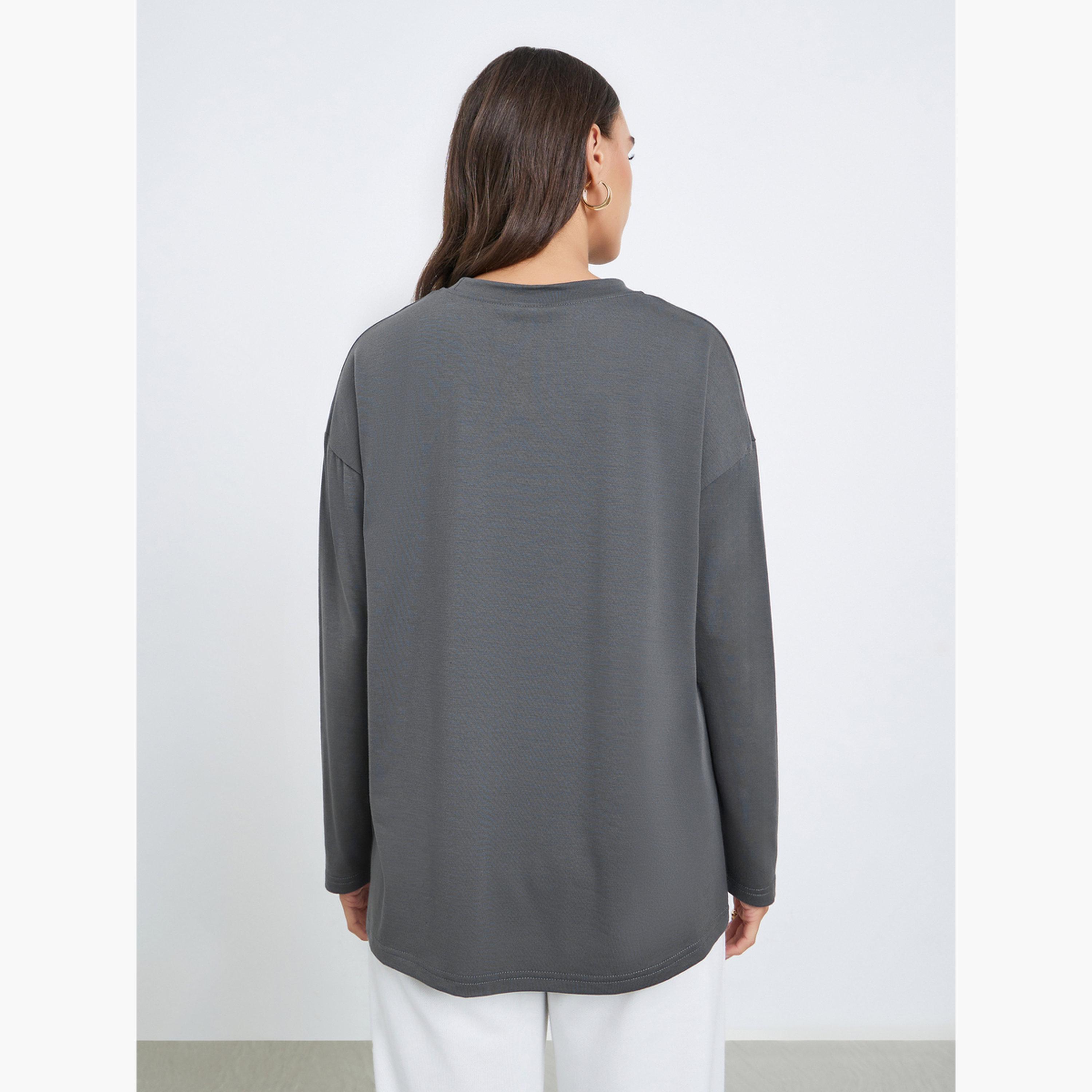 ستايلي - تي شيرت رمادي تصميم واسع بأكمام طويلة للنساء-women-clothing-tshirts-image-4