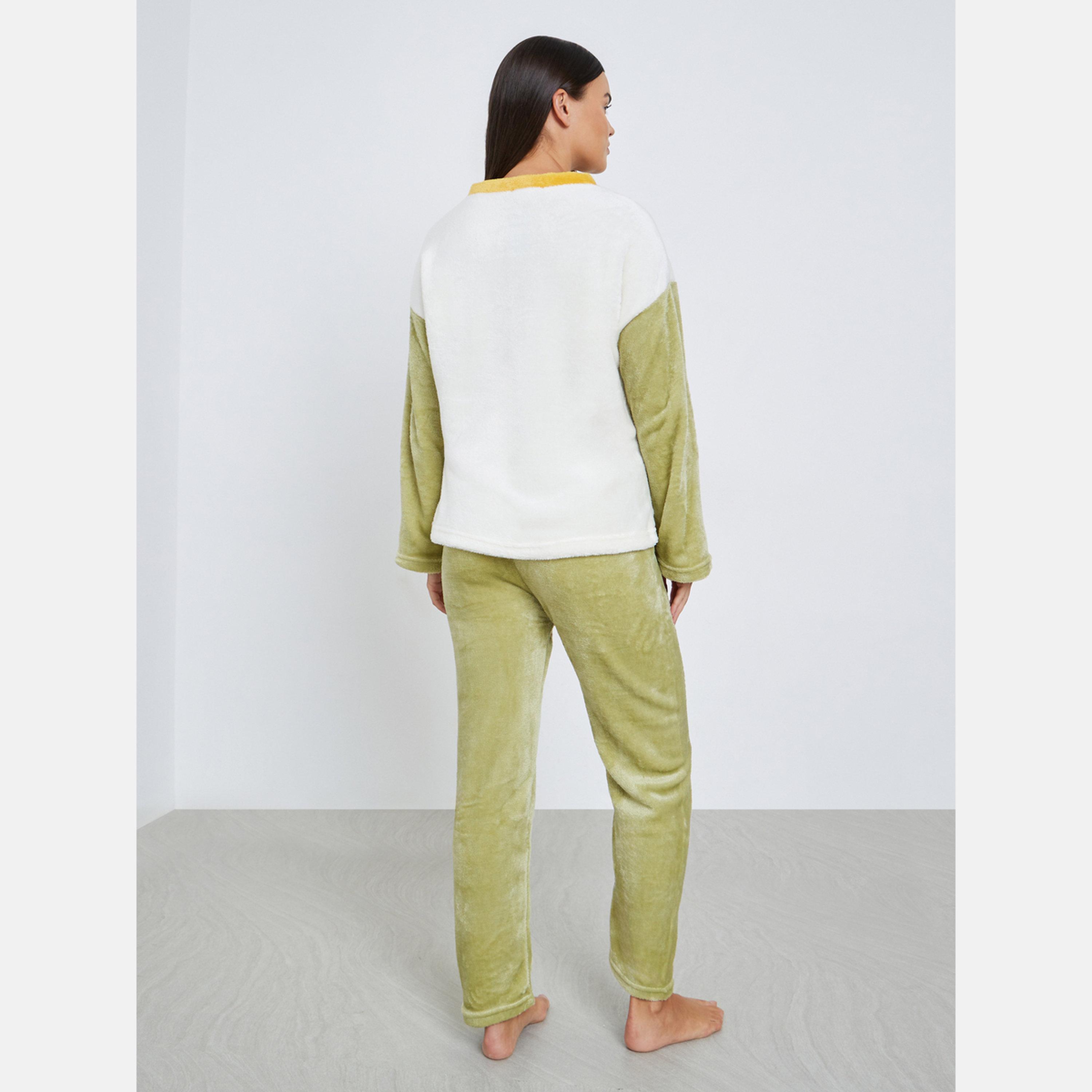 Styli Dinosaur Patch Fleece T-Shirt and Pyjama Set-women-clothing-nightwear-pyjamas-longsets-image-6