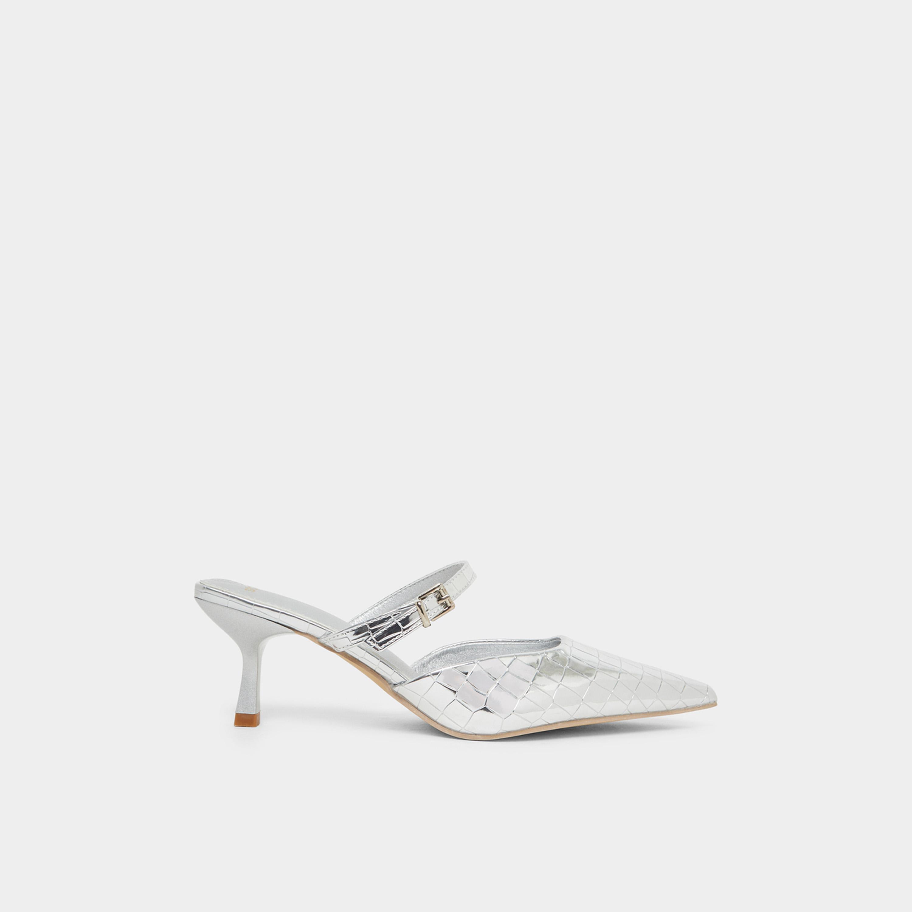 ستايلي - حذاء نسائي مفتوح من الأمام منقوش لون الفضي-women-shoes-sandals-heeled-image-2