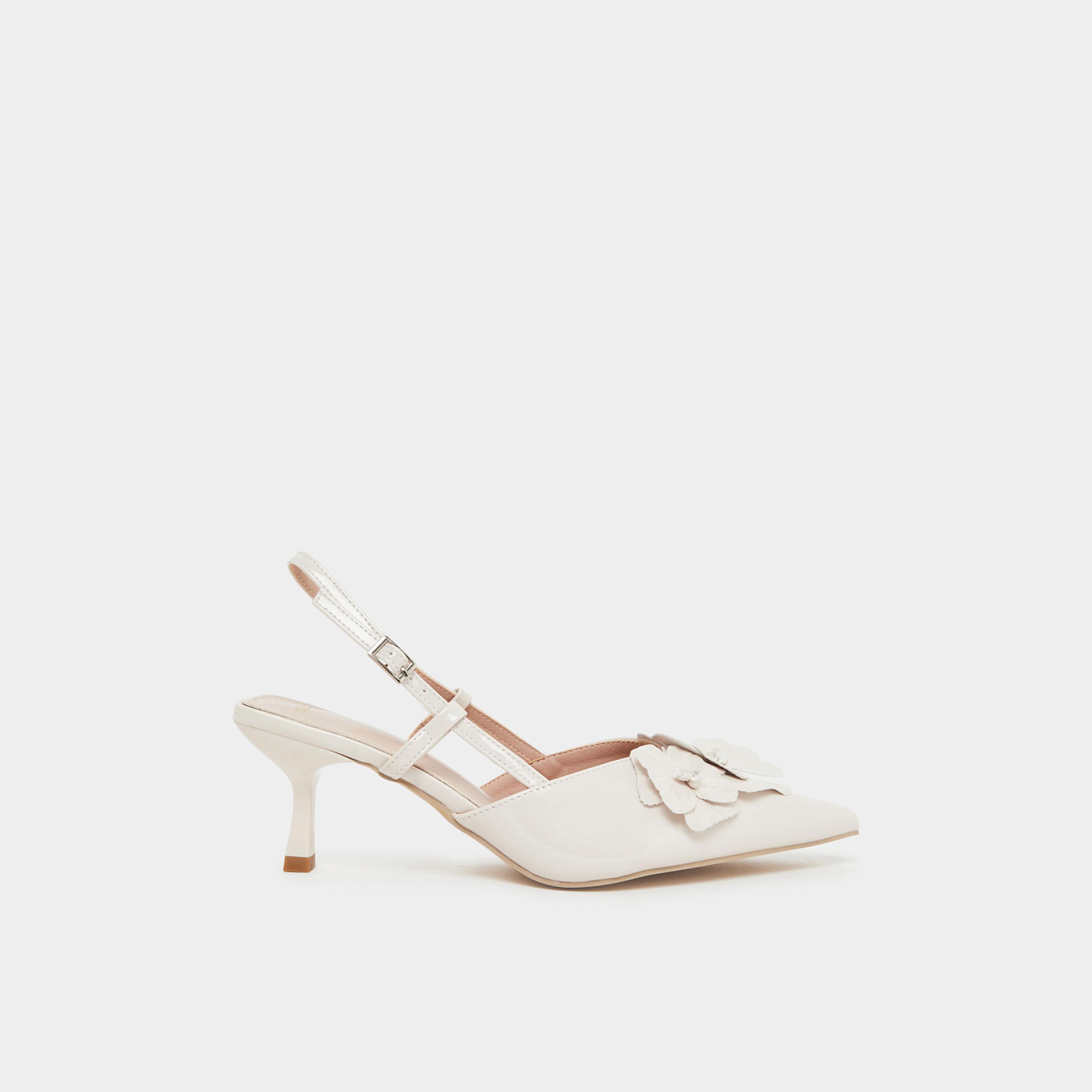 ستايلي - صندل نسائي أبيض بكعب صغير مفتوح من الخلف ومزين بالزهور-women-shoes-sandals-heeled-image-2