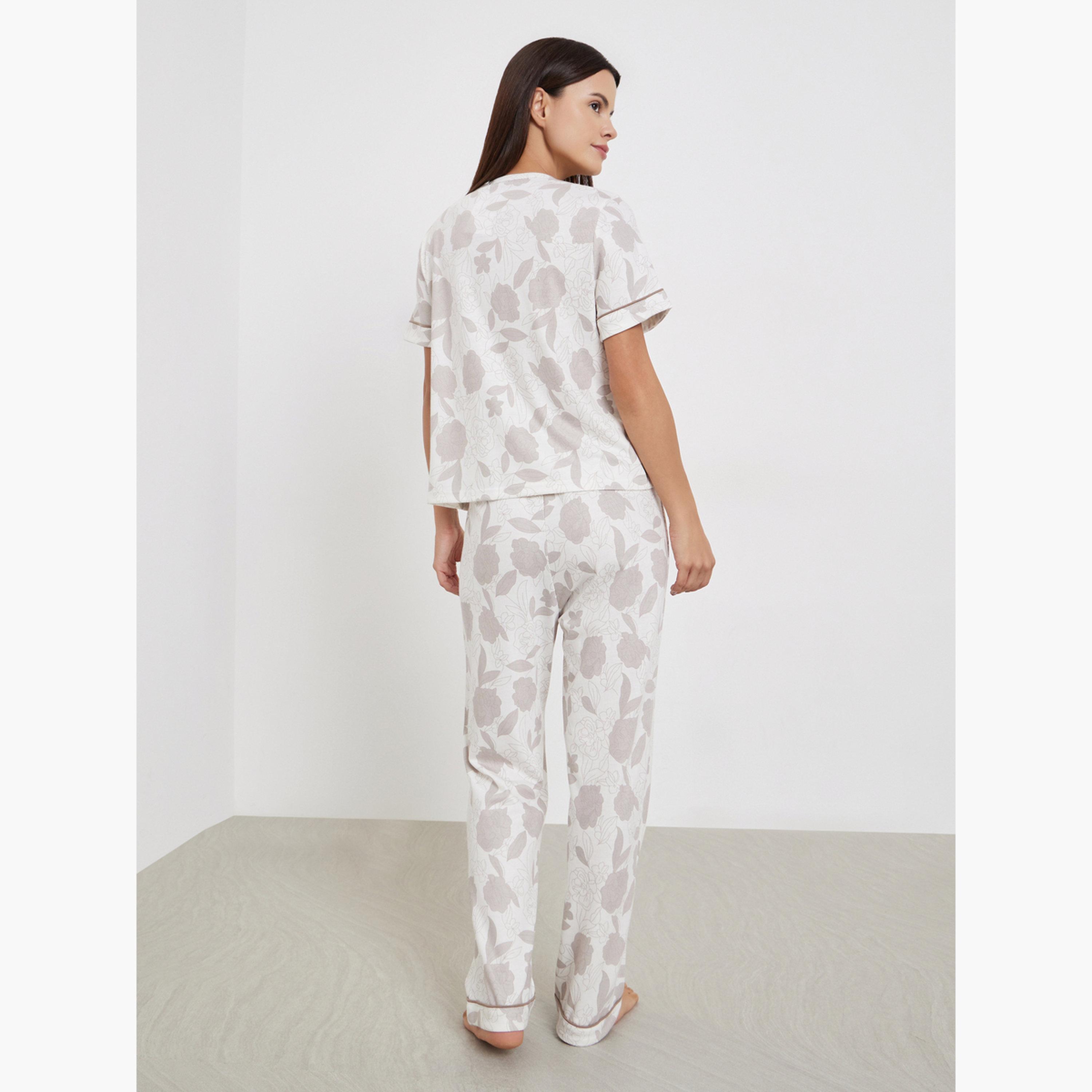 Styli All-Over Print V Neck Top and Long Pyjama Set-women-clothing-nightwear-pyjamas-longsets-image-3