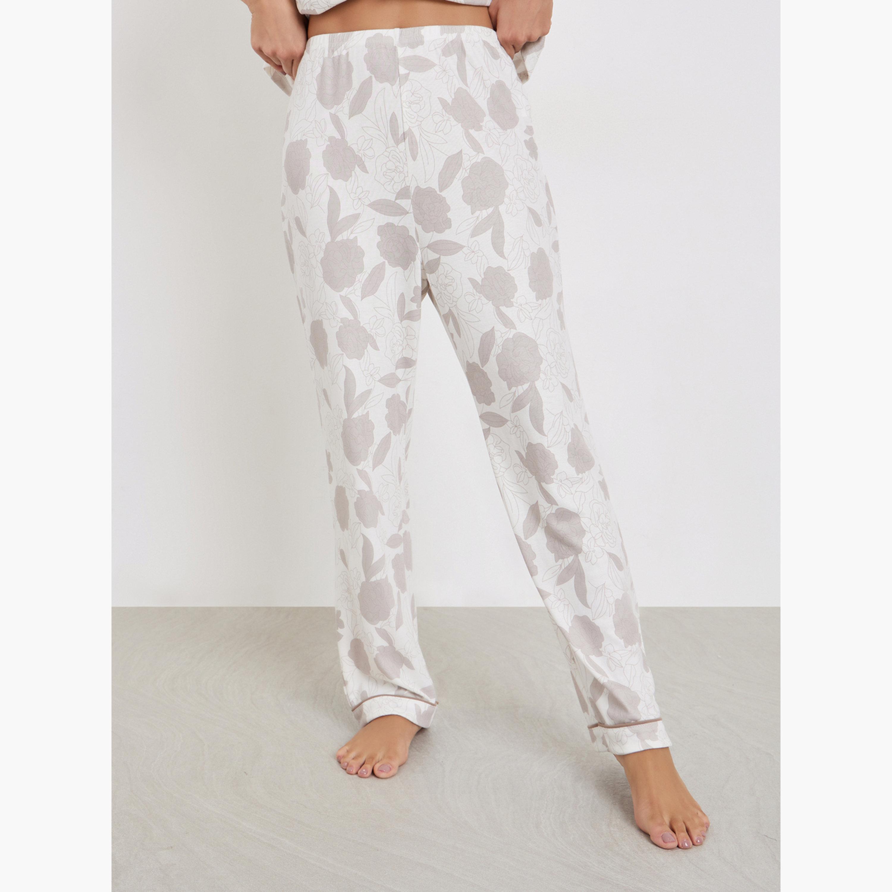 Styli All-Over Print V Neck Top and Long Pyjama Set-women-clothing-nightwear-pyjamas-longsets-image-4
