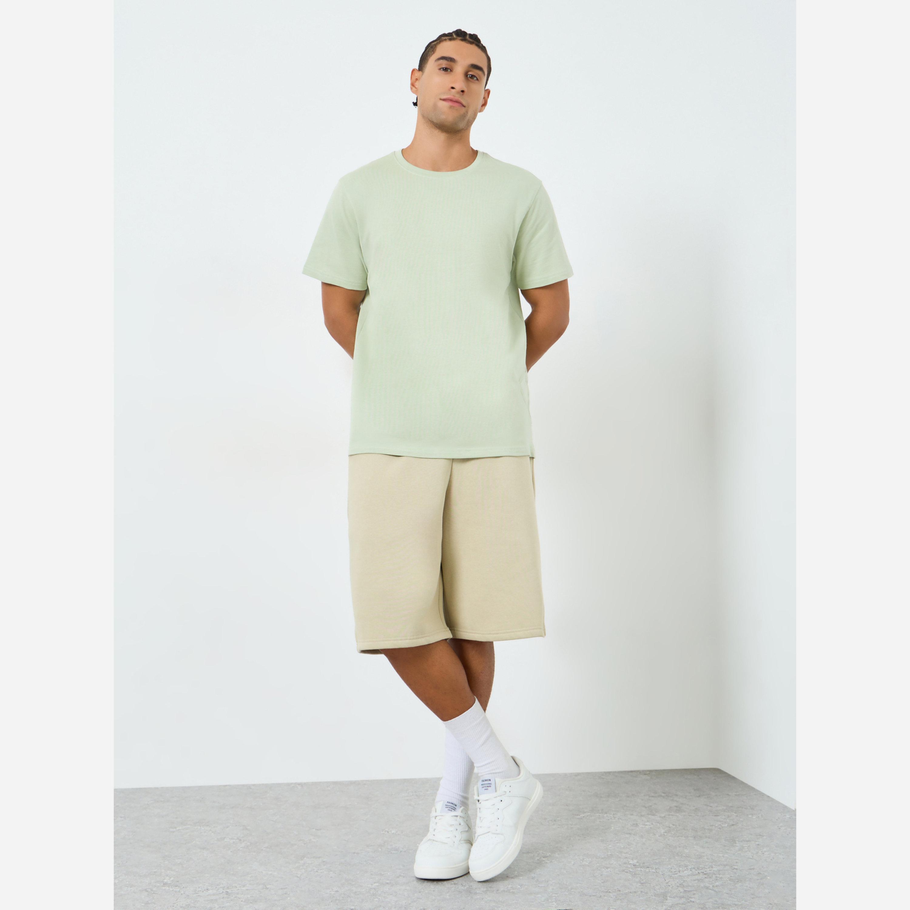 ستايلي - تيشيرت رجالي لون أخضر طبعة رسومات رقبة دائرية-men-clothing-tshirtsandpolos-tshirts-image-2