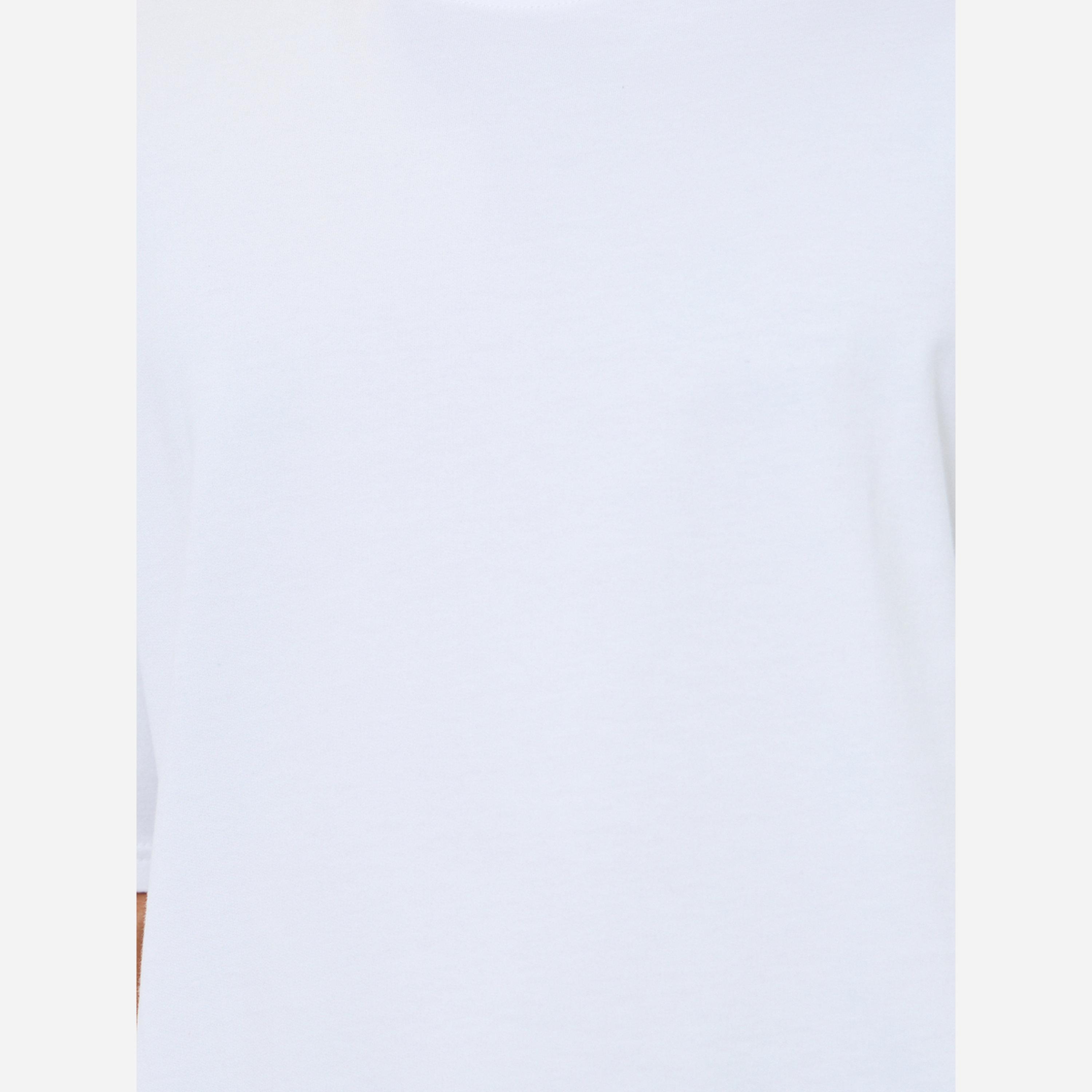ستايلي - تيشيرت رجالي لون أبيض مقاس واسع طبعة صورة مدينة نيويورك-men-clothing-tshirtsandpolos-tshirts-image-3