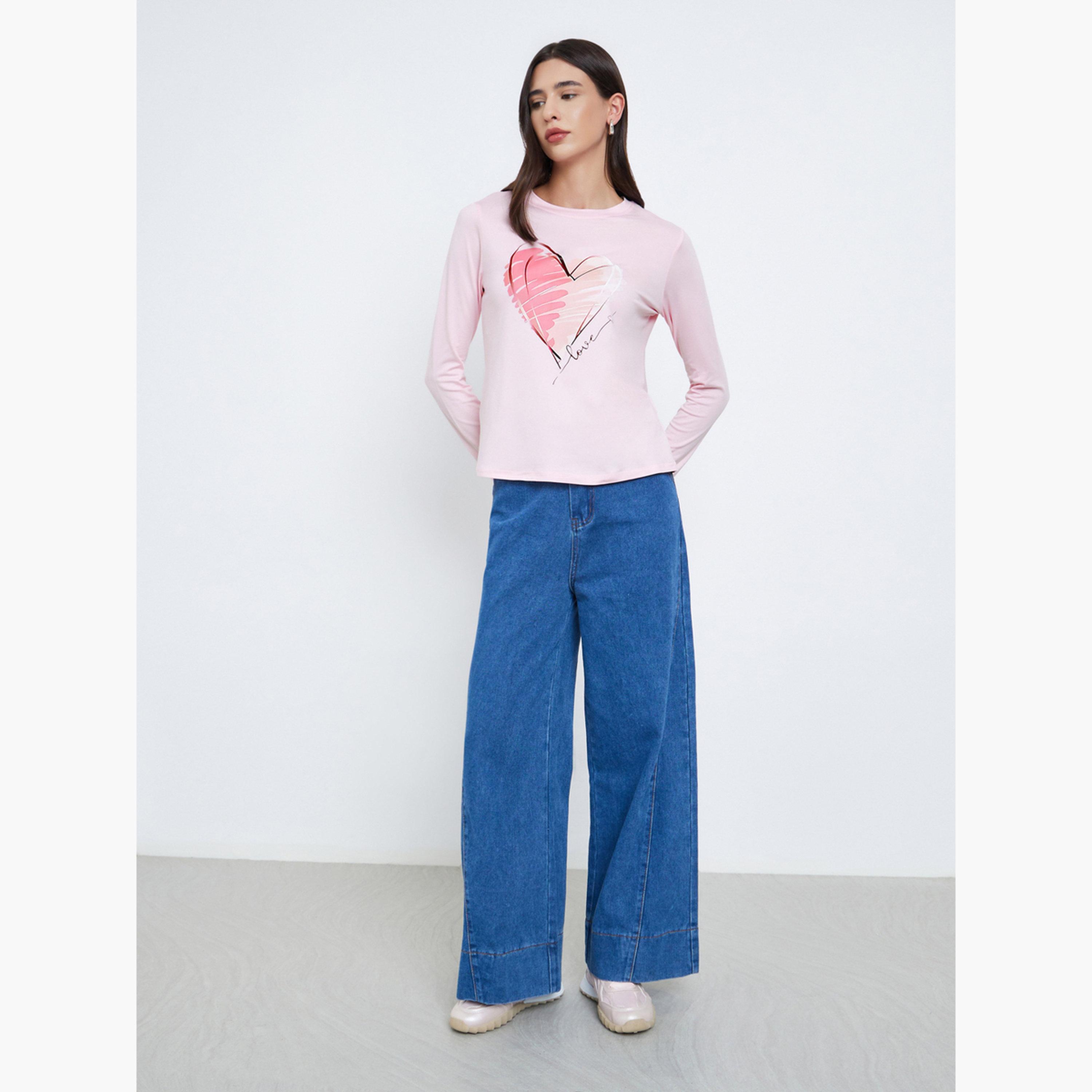 تيك تو - تي شيرت بأكمام طويلة ورسومات قلب وردية للنساء-women-clothing-tshirts-image-2
