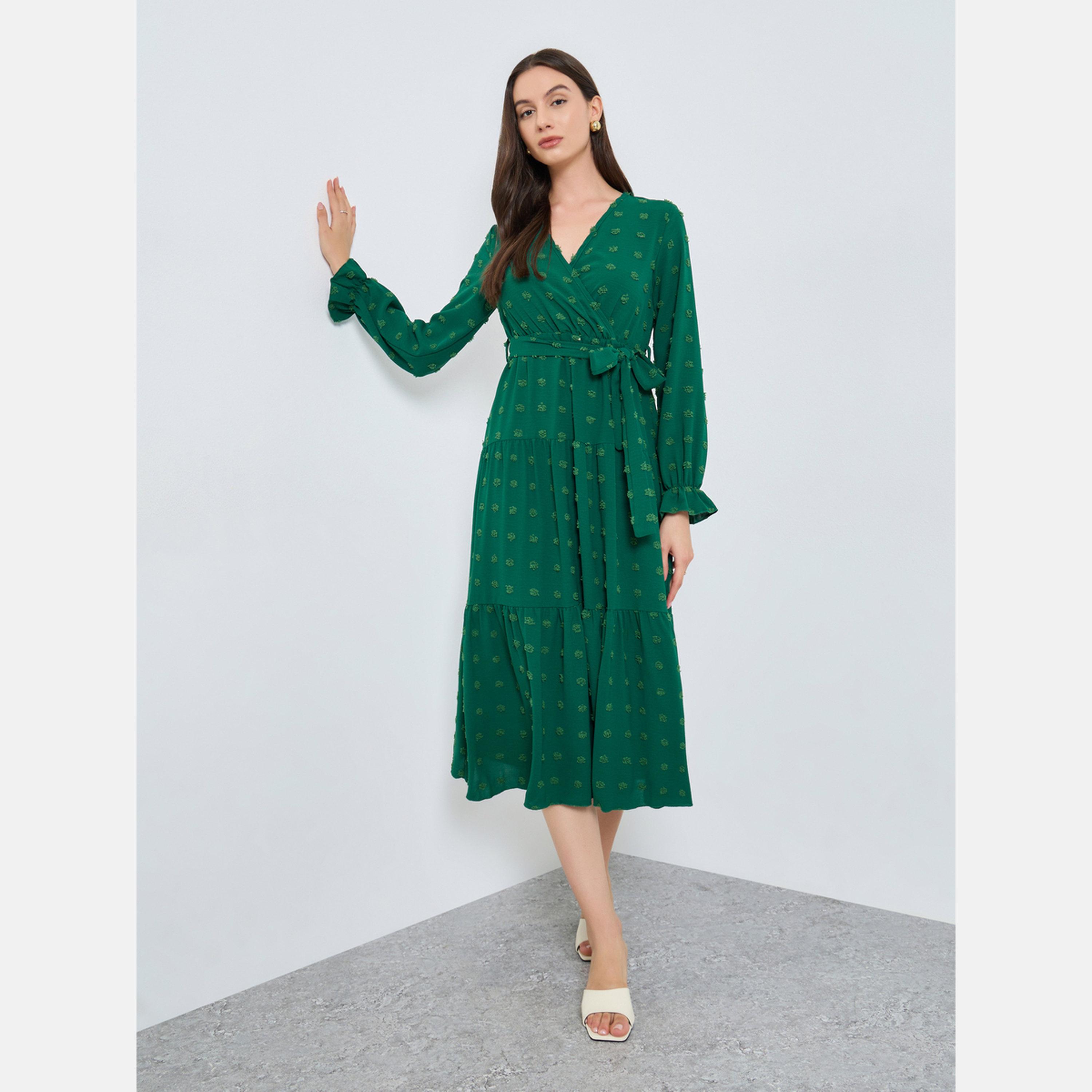 تيك تو - فستان متوسط ​​الطول باللون الأخضر الزمردي مع تفاصيل نقاط سويسرية-women-clothing-dresses-image-1