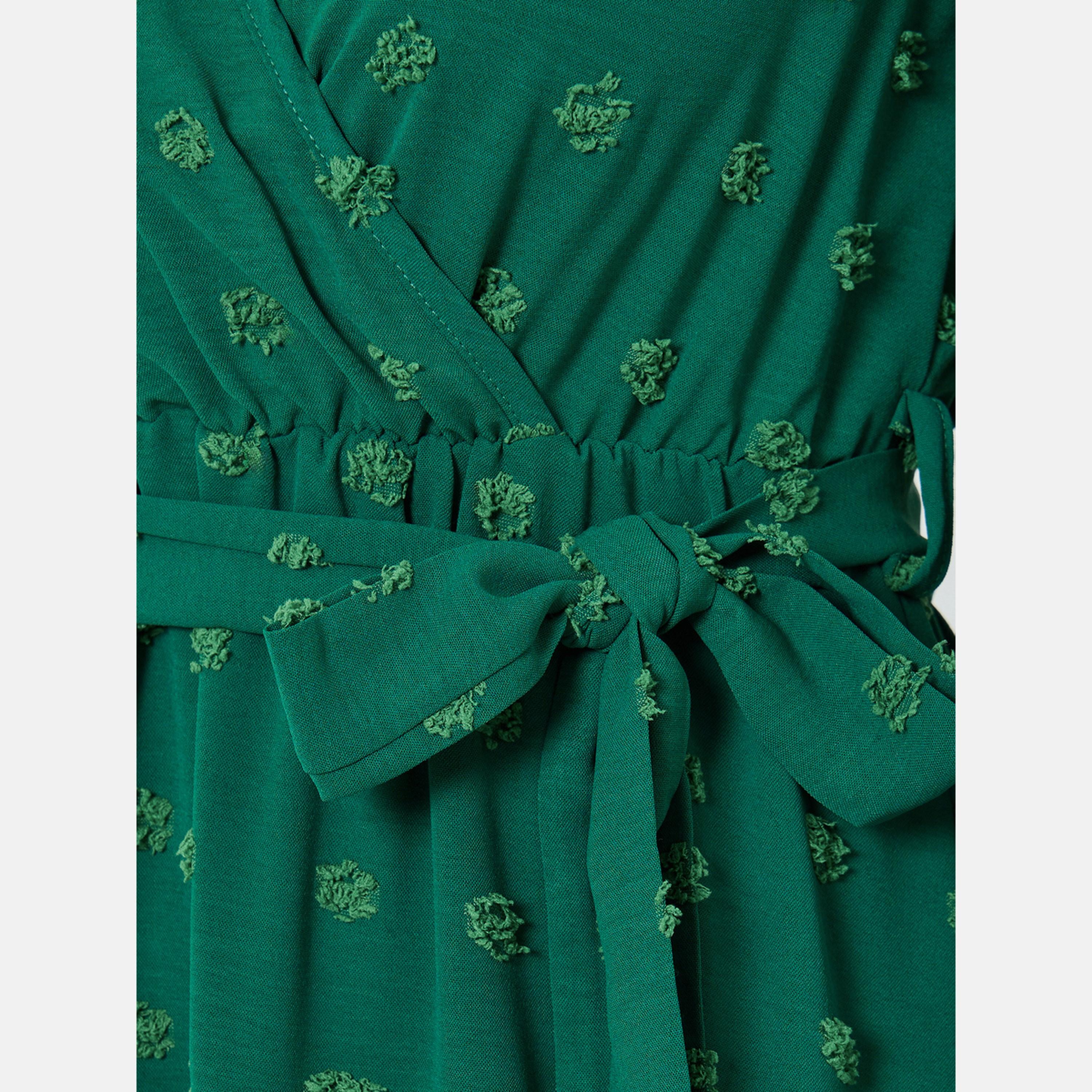 تيك تو - فستان متوسط ​​الطول باللون الأخضر الزمردي مع تفاصيل نقاط سويسرية-women-clothing-dresses-image-4
