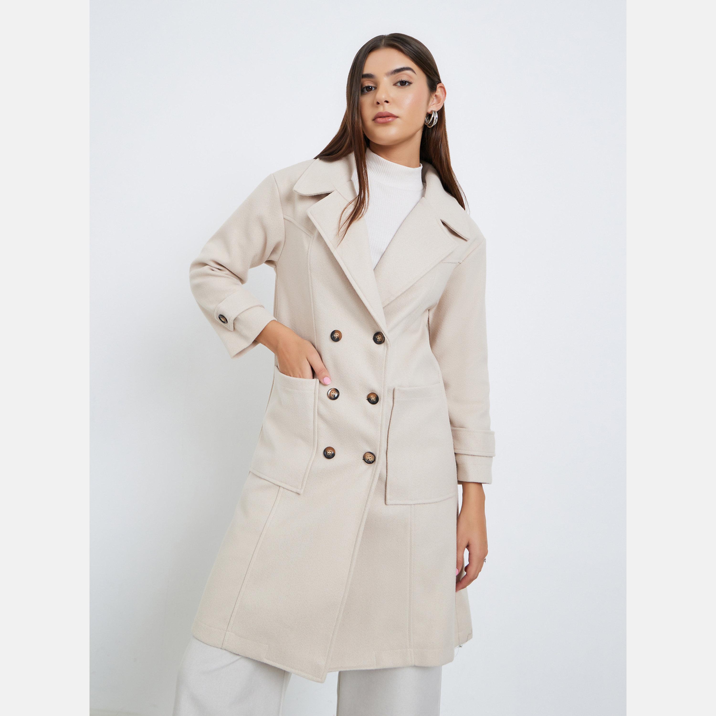 تيك تو - معطف نسائي من الصوف ذو ياقة وأكمام طويلة وجيوب مزدوجة الصدر باللون البيج-women-winterwear-coatsandjackets-coats-image-3