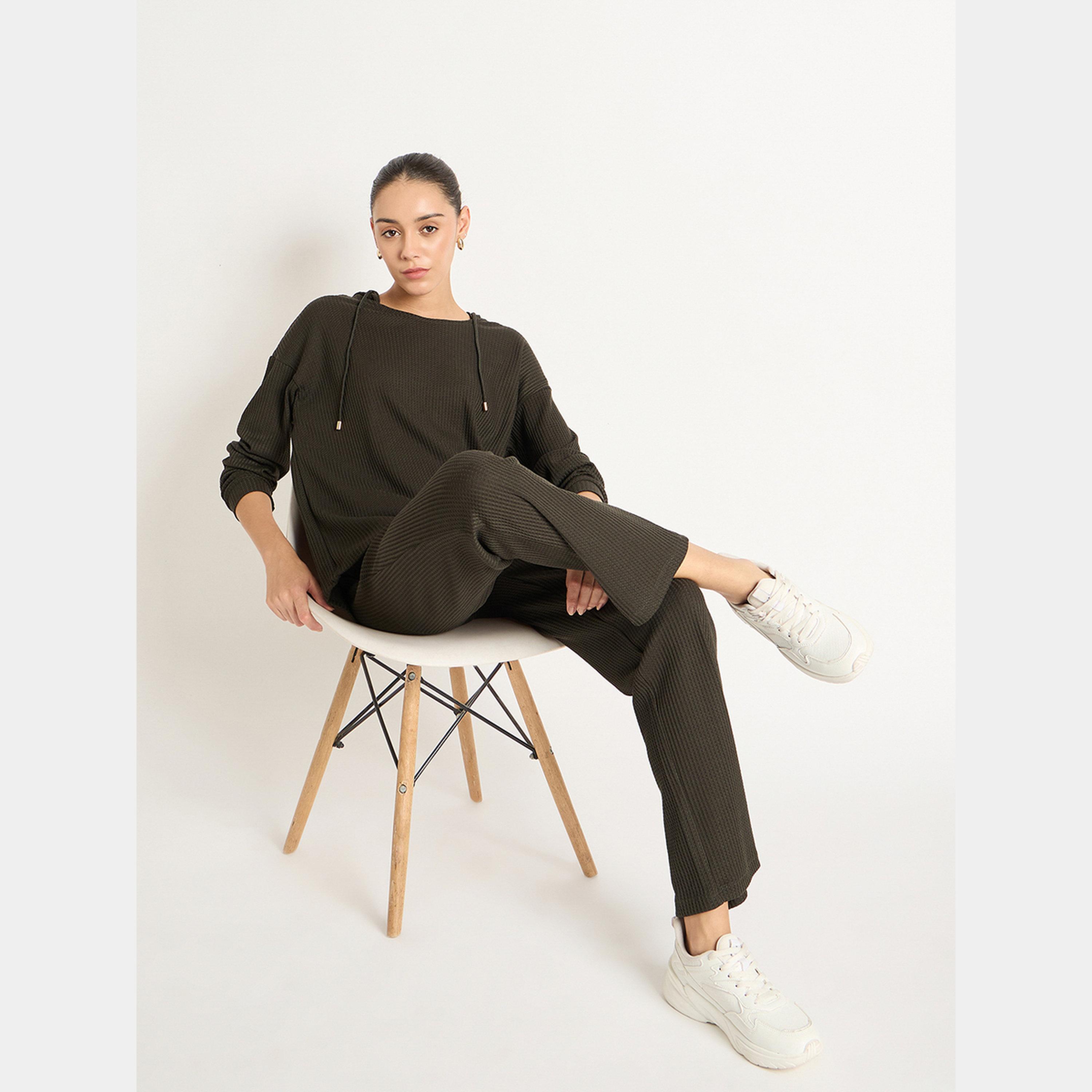 فيميلا - هودي وبنطال رياضي وافل لون زيتوني-women-clothing-coordsets-image-5