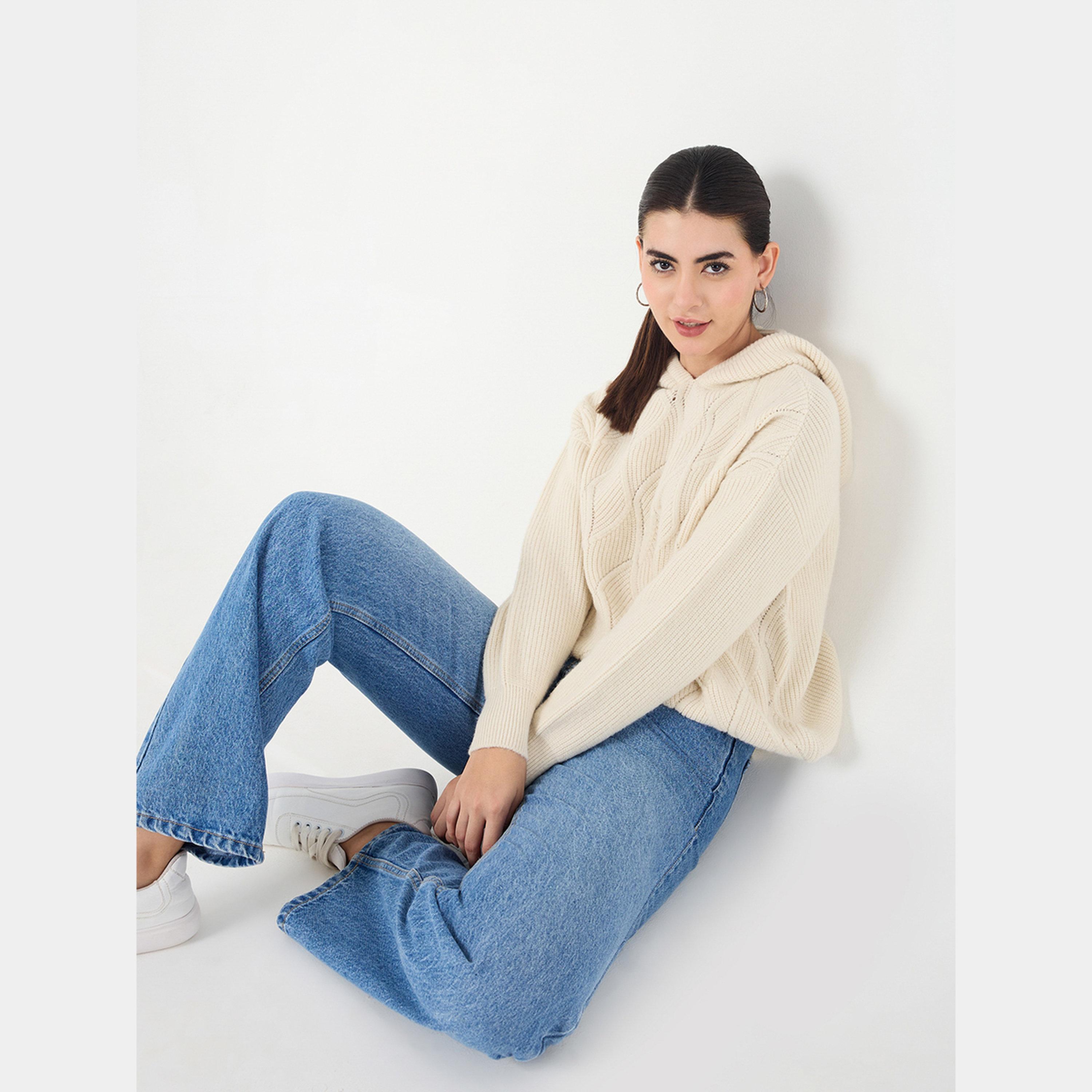 فيميلا - سترة نسائية مقاس واسع تصميم بوينتل لون كريمي برقبة وأكمام طويلة-women-winterwear-cardigansandjumpers-jumpers-image-6