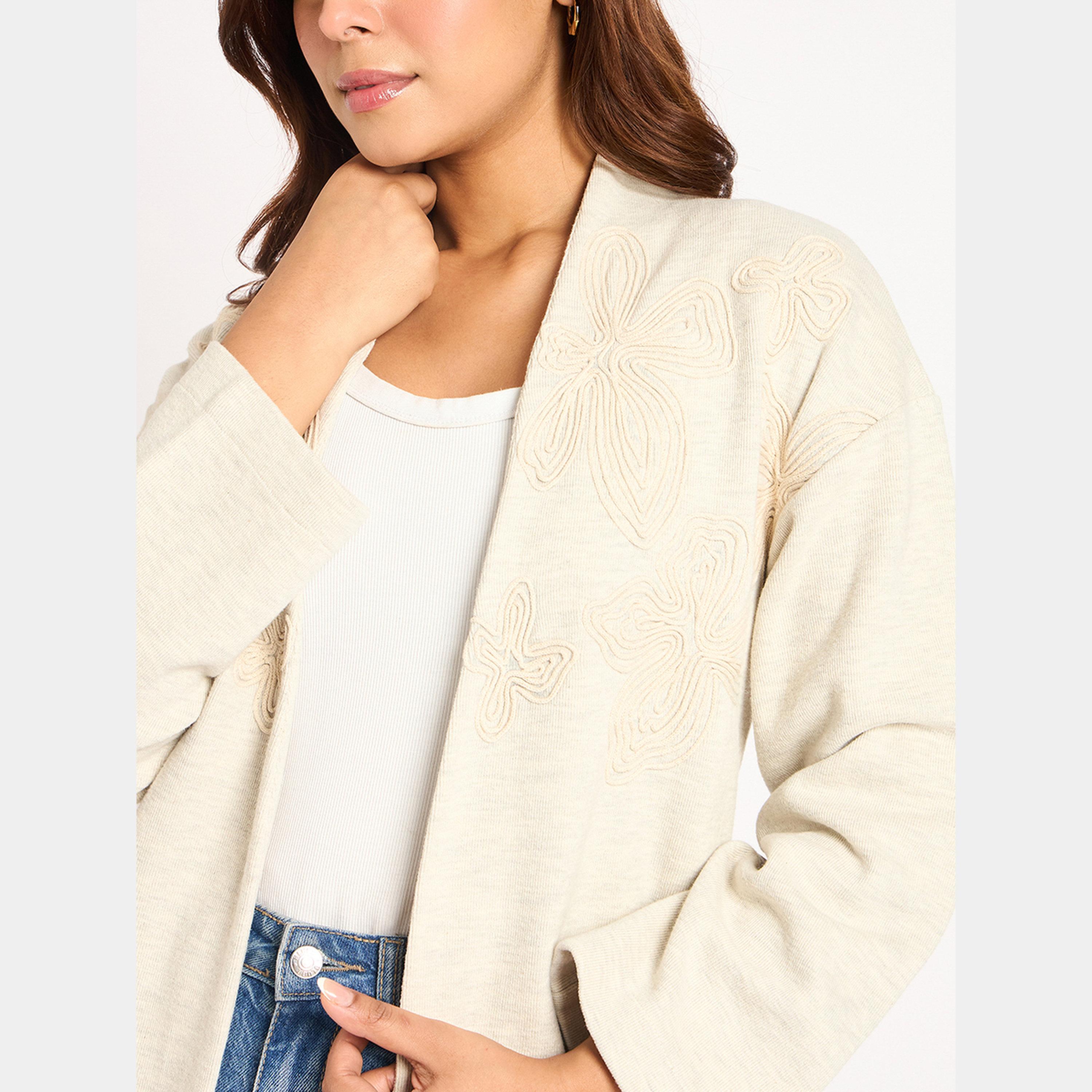 فيميلا - بلوزة نسائية بأكمام طويلة مطرزة لون بيج-women-winterwear-cardigansandjumpers-cardigans-image-5