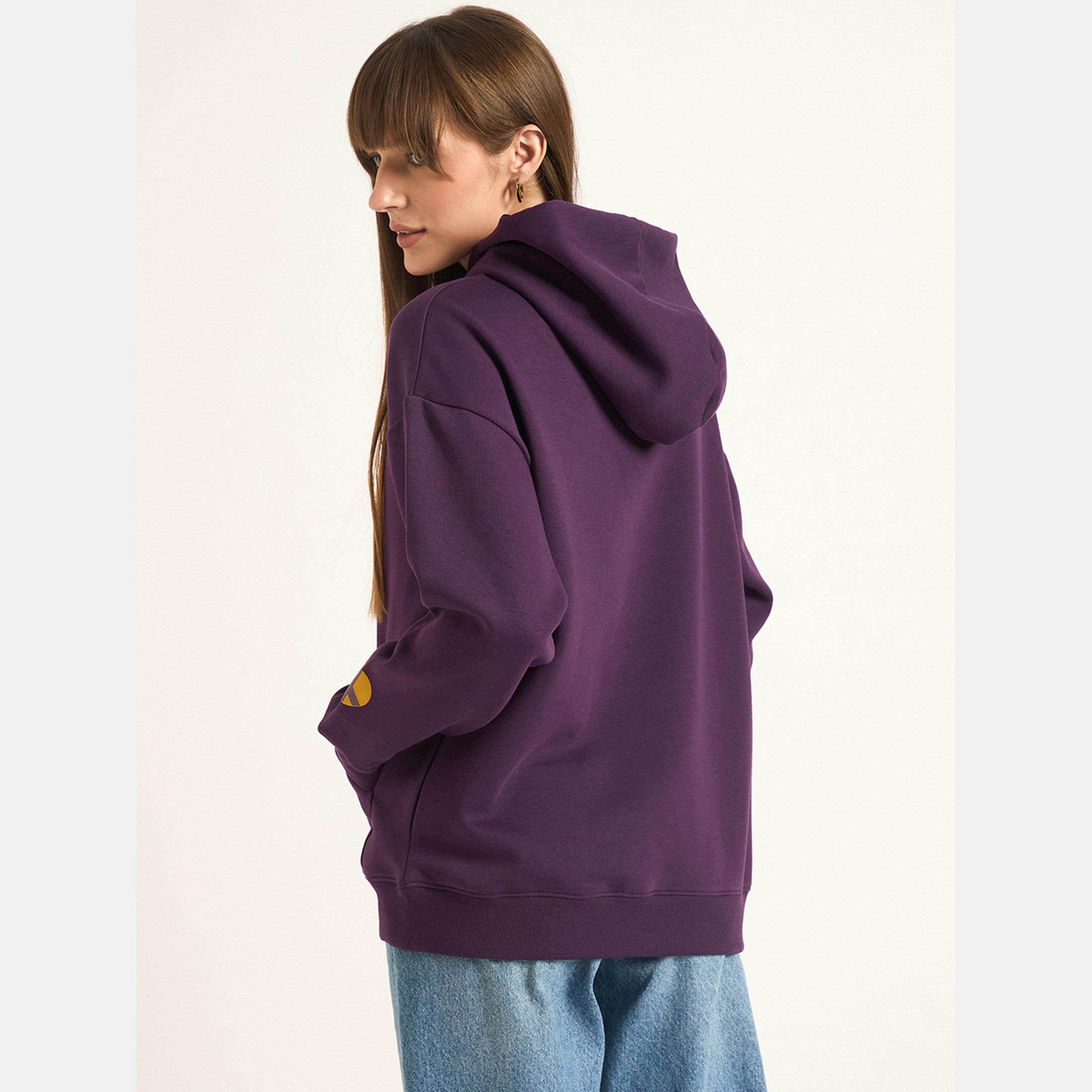 فيميلا - هودي نسائي بأكمام طويلة وياقة وغطاء للرأس رسومات غرافيكية-women-clothing-hoodiesandsweatshirts-hoodies-image-3