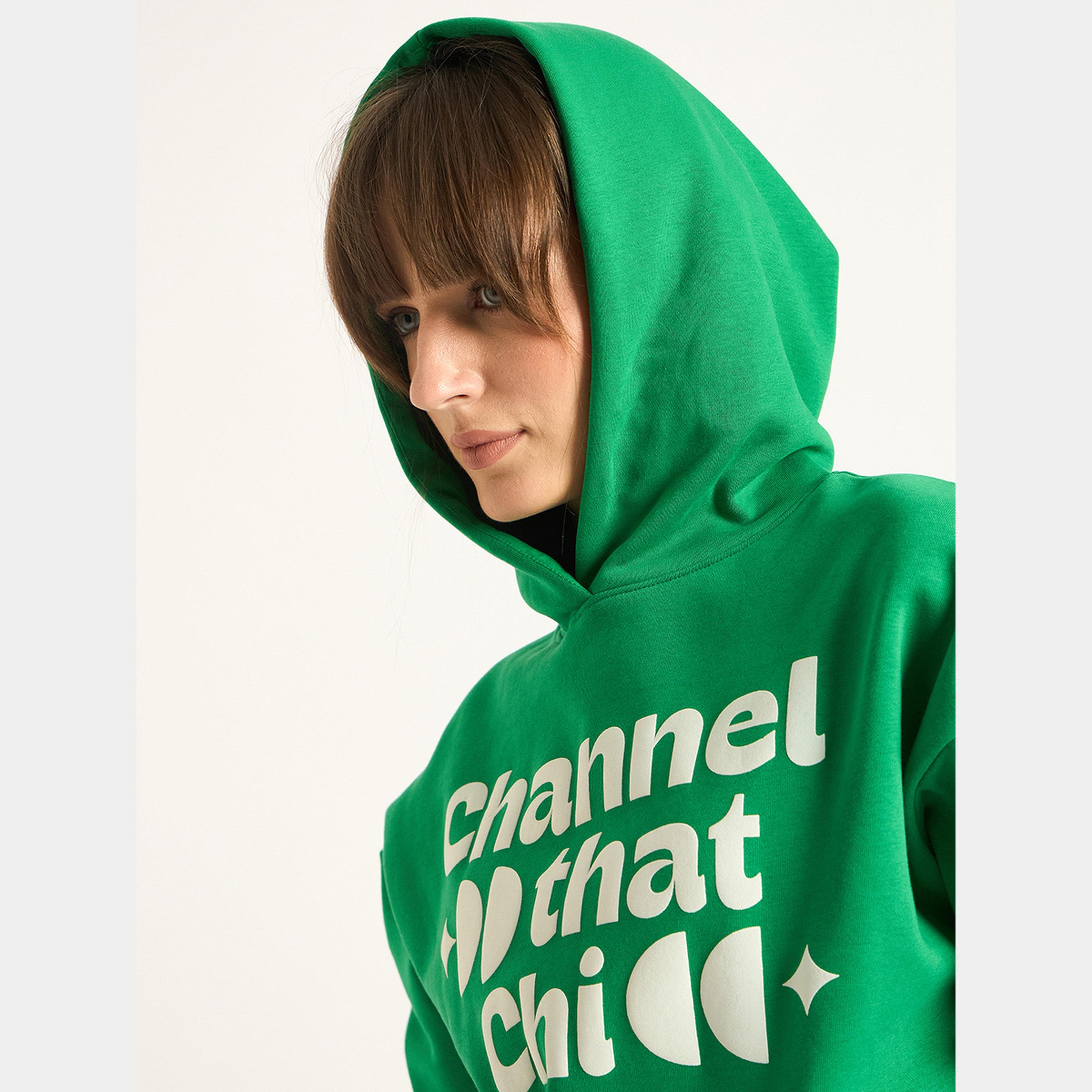 Femmella Green Oversized Hoodie with Front Pocket-women-winterwear-hoodiesandsweatshirts-hoodies-image-5