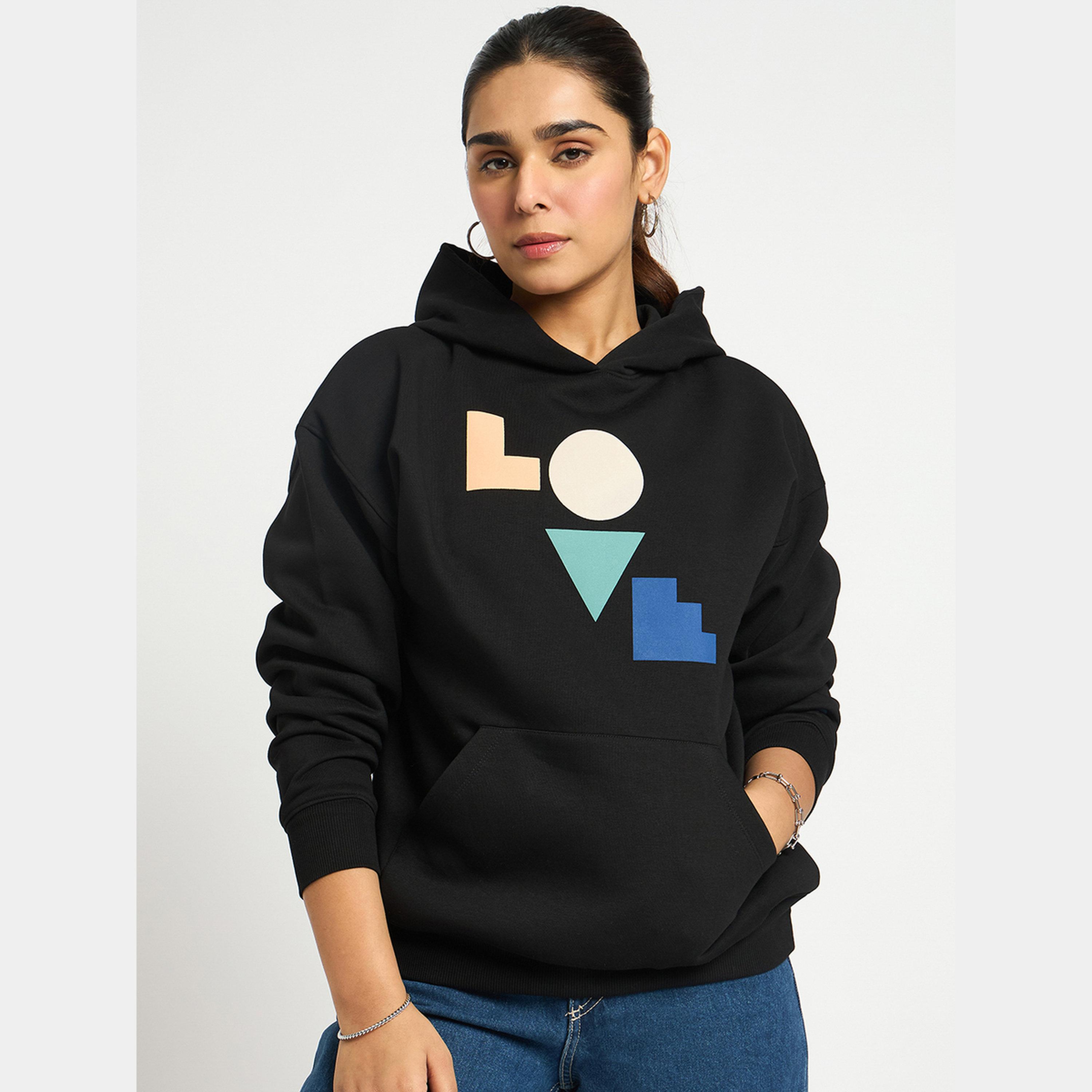 فيميلا - هودي نسائي بأكمام طويلة وياقة وغطاء للرأس رسومات غرافيكية-women-clothing-hoodiesandsweatshirts-hoodies-image-1