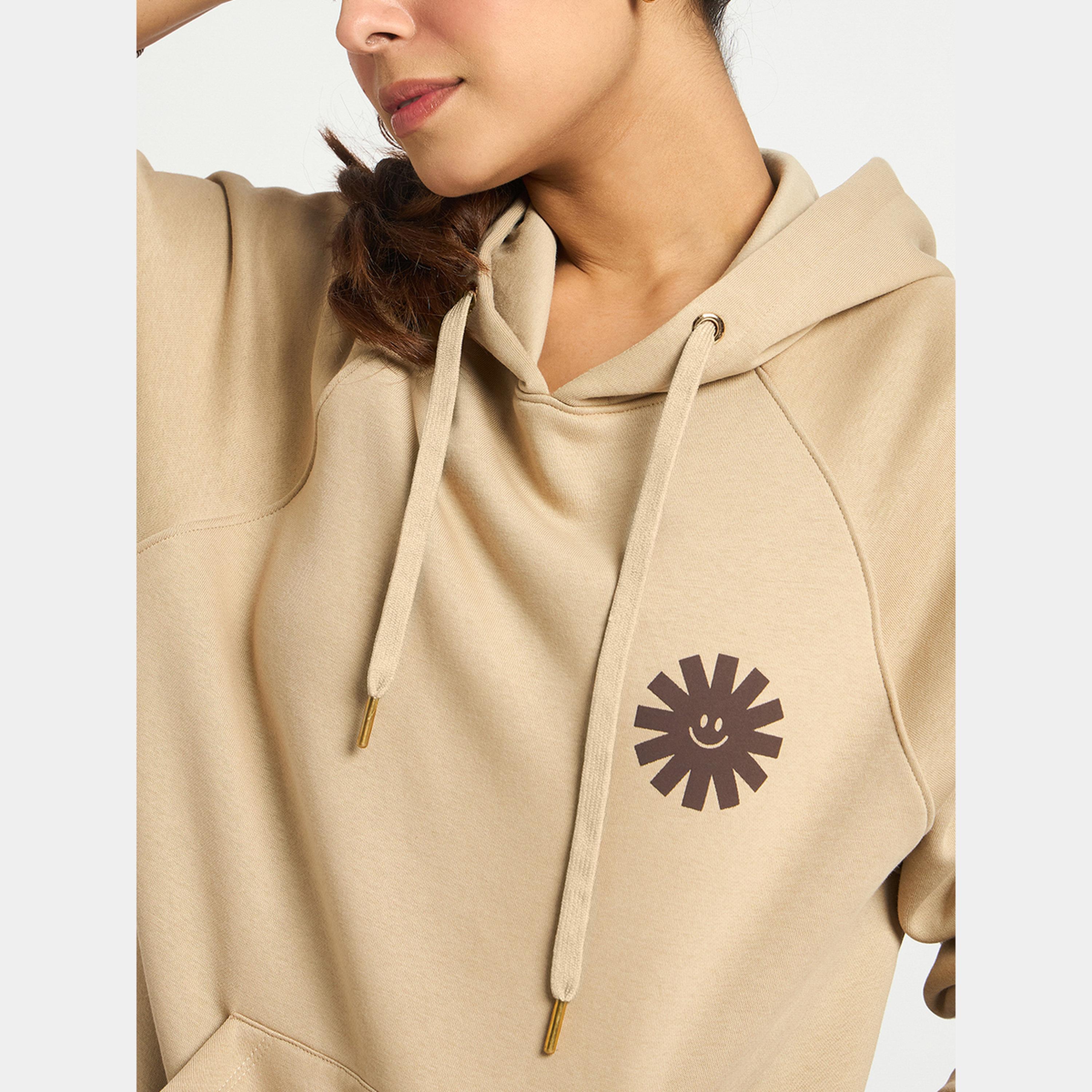 فيميلا - هودي نسائي بأكمام طويلة وياقة وغطاء للرأس رسومات غرافيكية-women-clothing-hoodiesandsweatshirts-hoodies-image-4