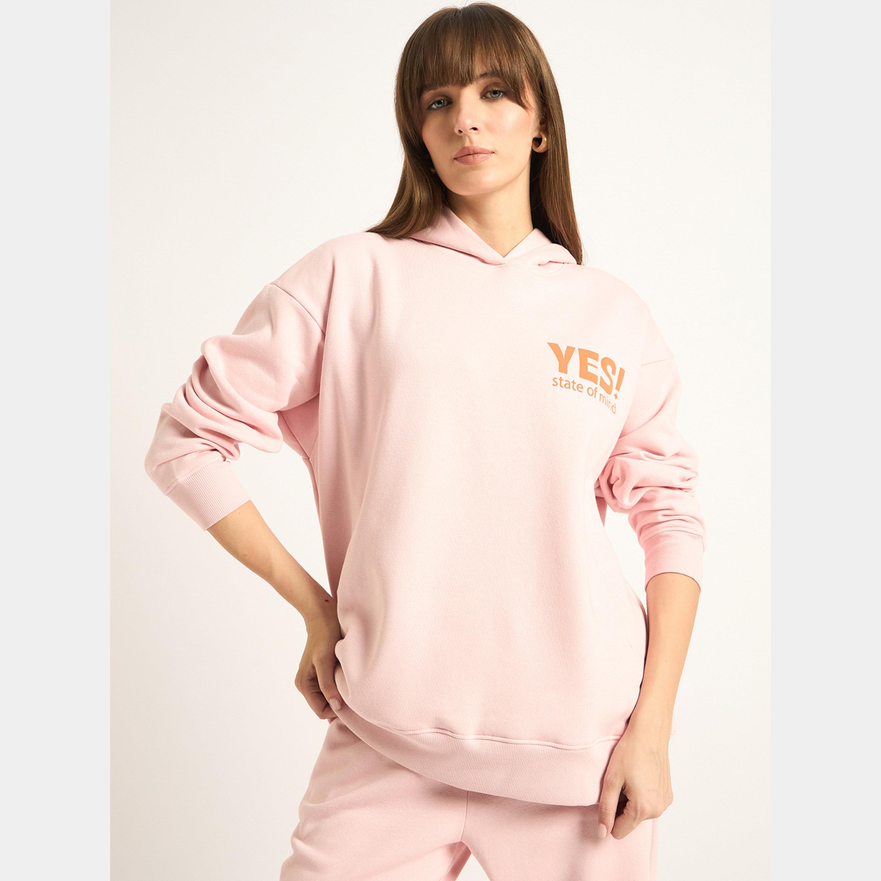 فيميلا - هودي نسائي صوف بأكمام طويلة وياقة بغطاء للرأس وطبعة شعار-women-clothing-hoodiesandsweatshirts-hoodies-image-1