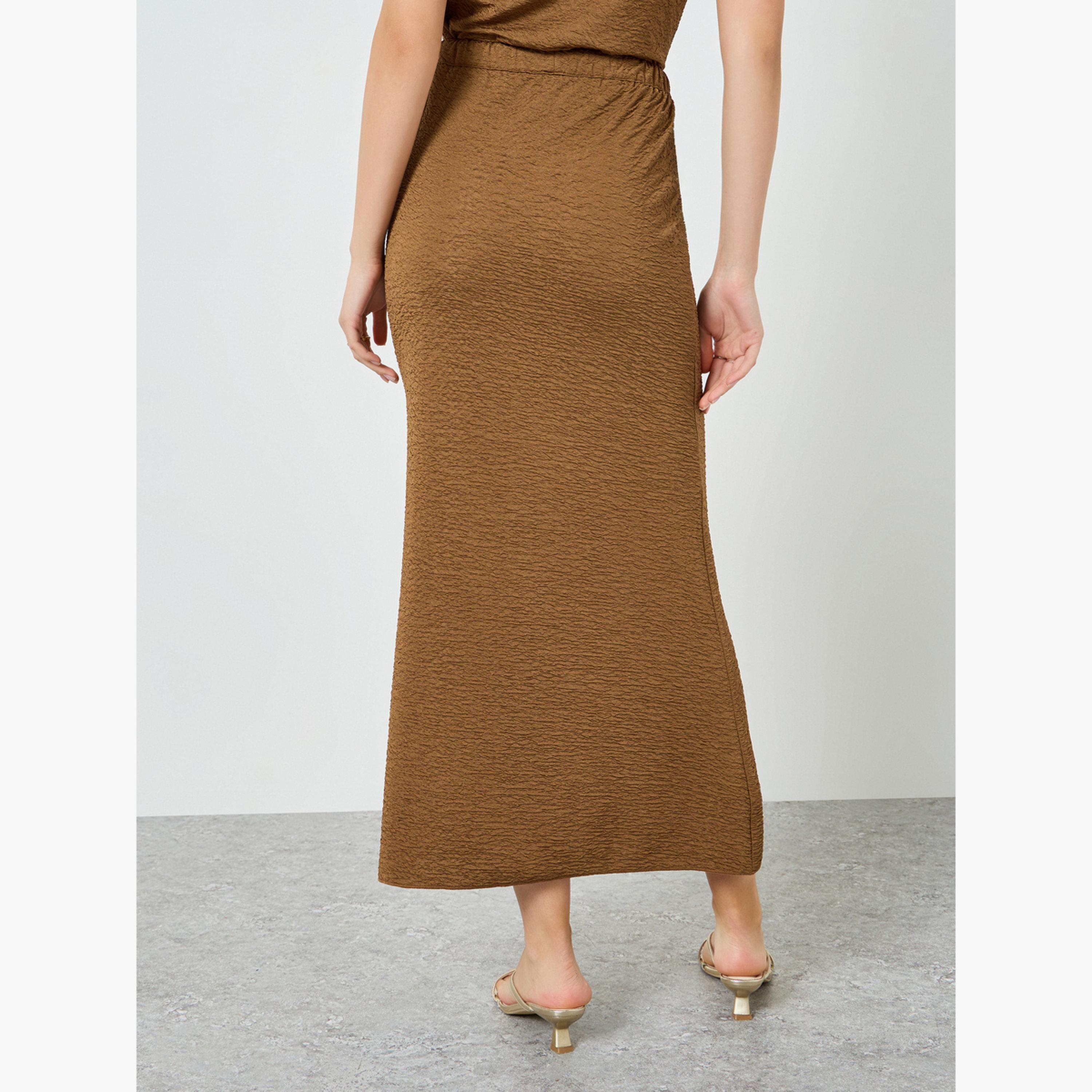 تنورة طويلة بتفاصيل بارزة الملمس وقصة مستقيمة-women-clothing-bottoms-skirts-image-3