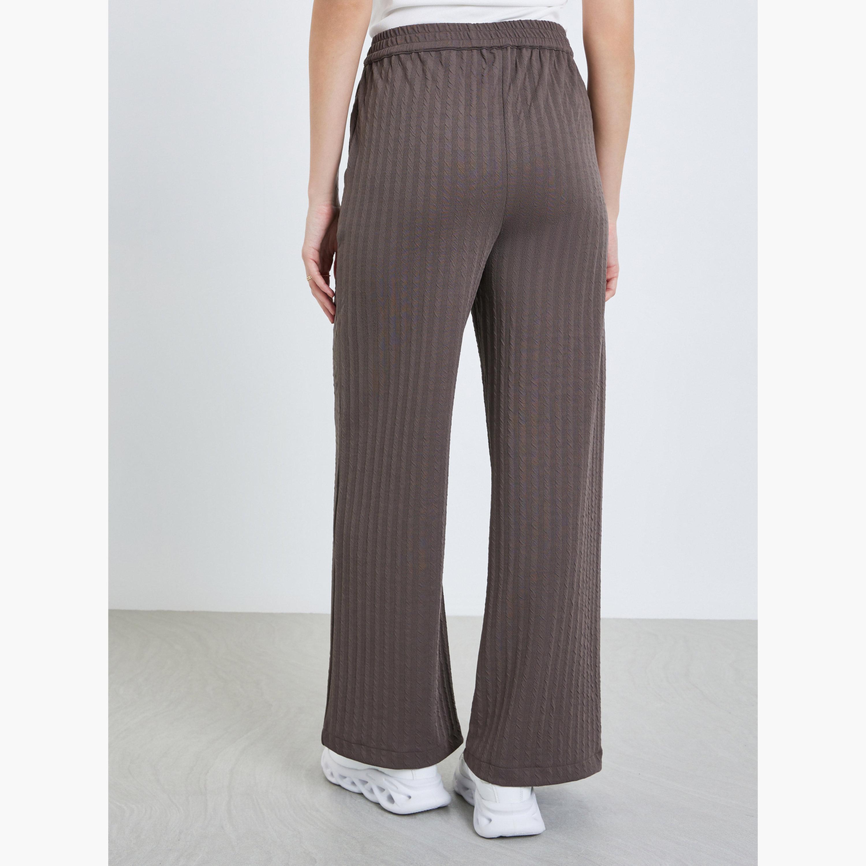 بنطال مخطط بأرجل واسعة-women-clothing-bottoms-trousers-image-4