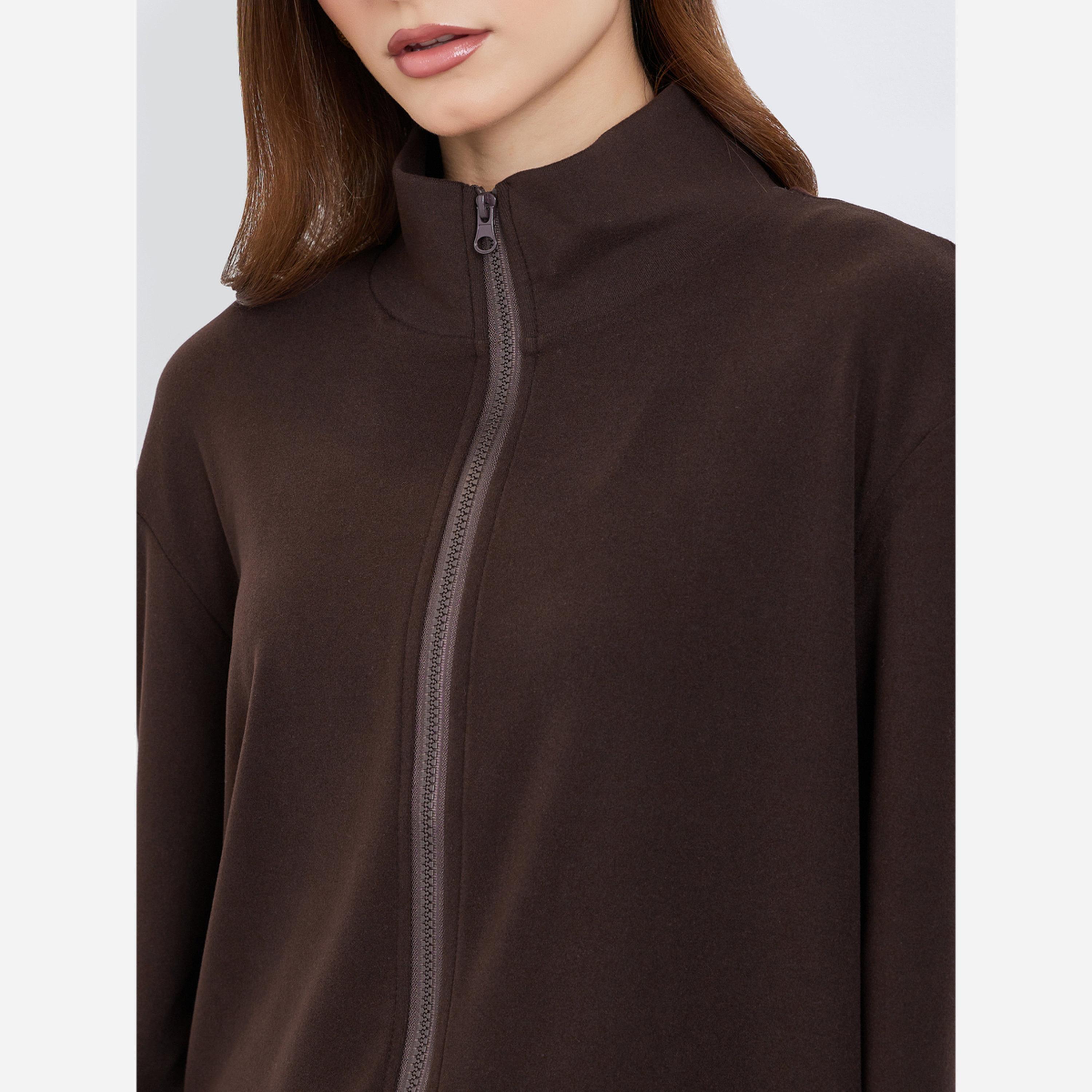 ستايلي - طقم نسائي جاكيت وبنطال محبوكين بسحاب أمامي لون بني-women-clothing-coordsets-image-3