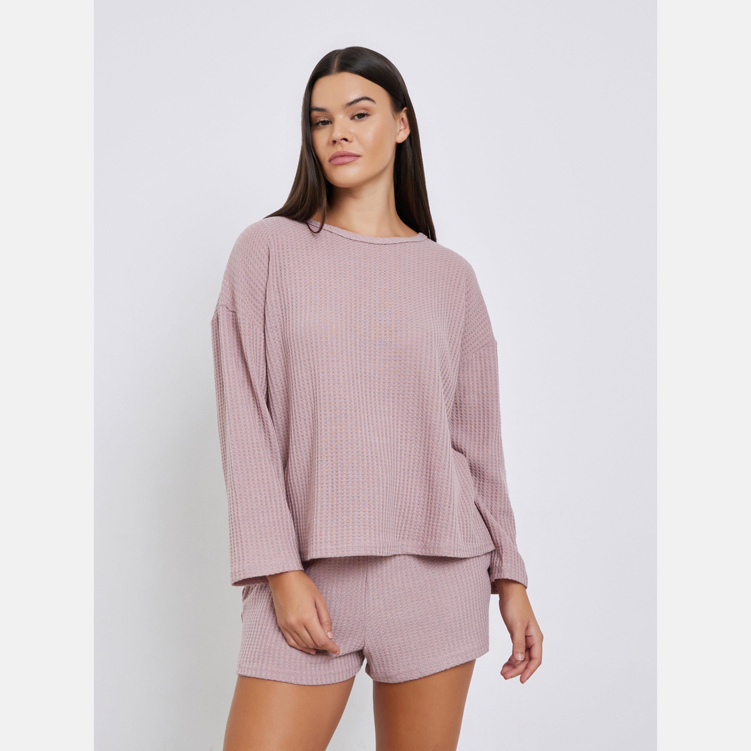 ستايلي - طقم بلوزة وشورت بأكمام طويلة من نسيج الوافل-women-clothing-nightwear-pyjamas-shortsets-image-1
