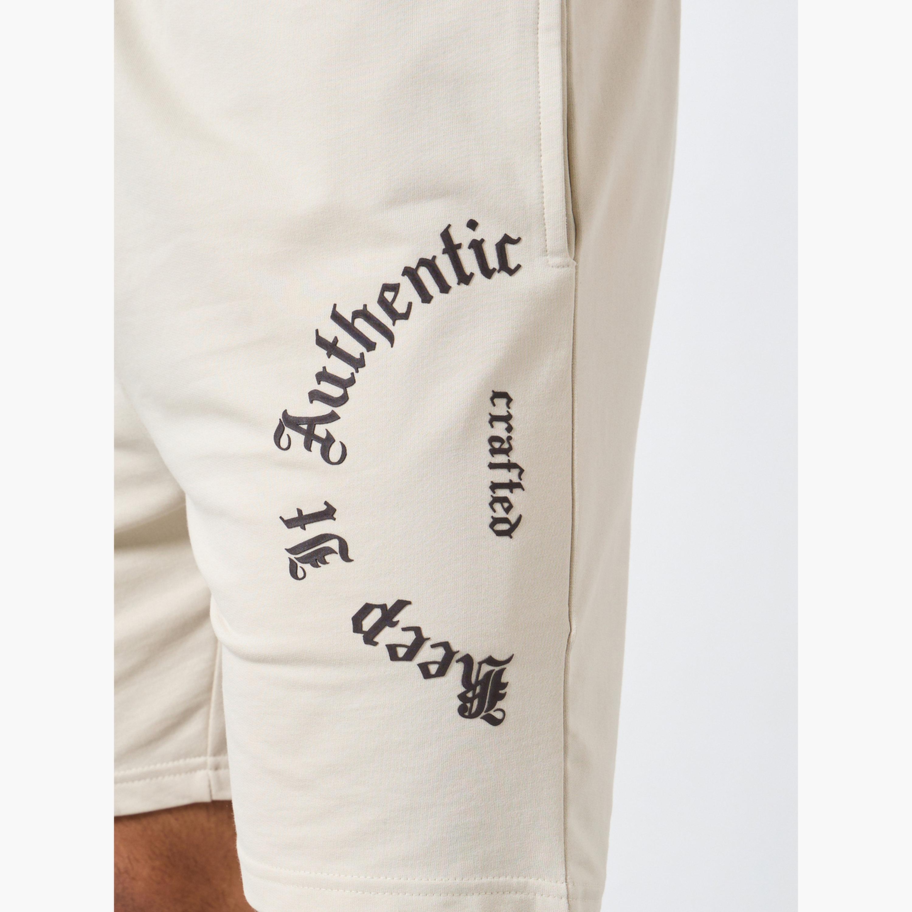 شورت بطبعة شعار وقصة عادية-men-clothing-bottoms-shorts-image-3
