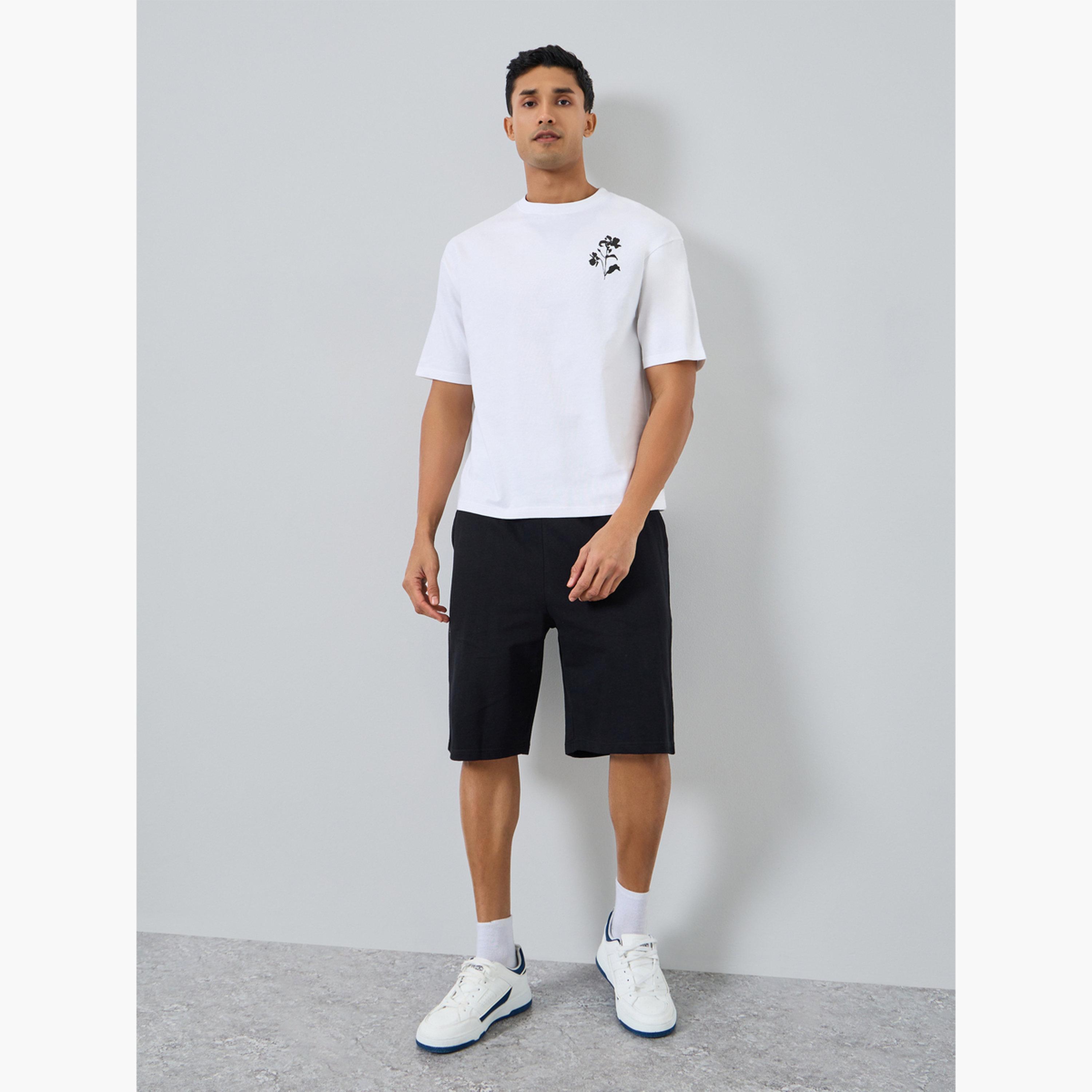 طقم تيشيرت واسع بطبعة بسيطة وشورت-men-clothing-coordsets-image-1