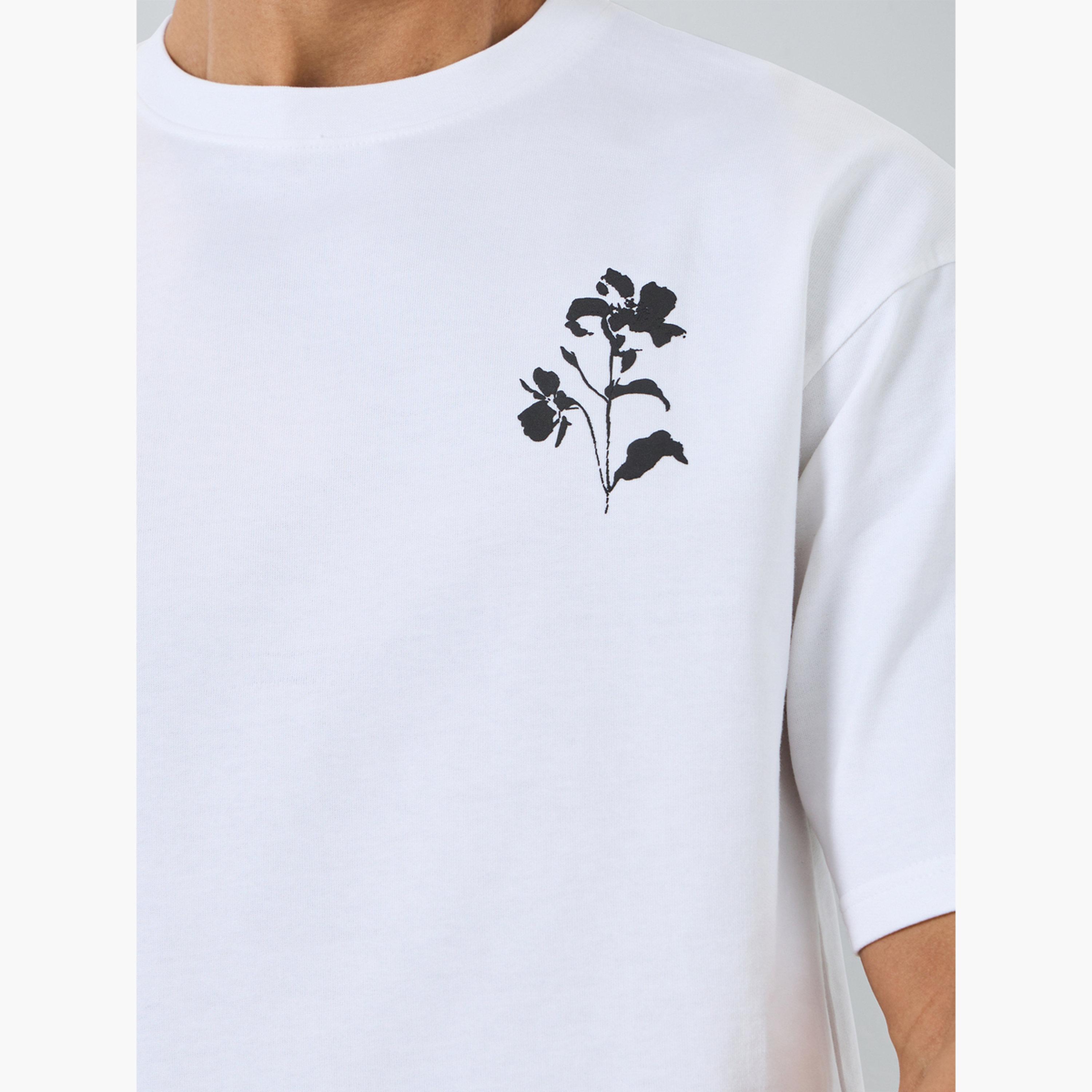 طقم تيشيرت واسع بطبعة بسيطة وشورت-men-clothing-coordsets-image-3