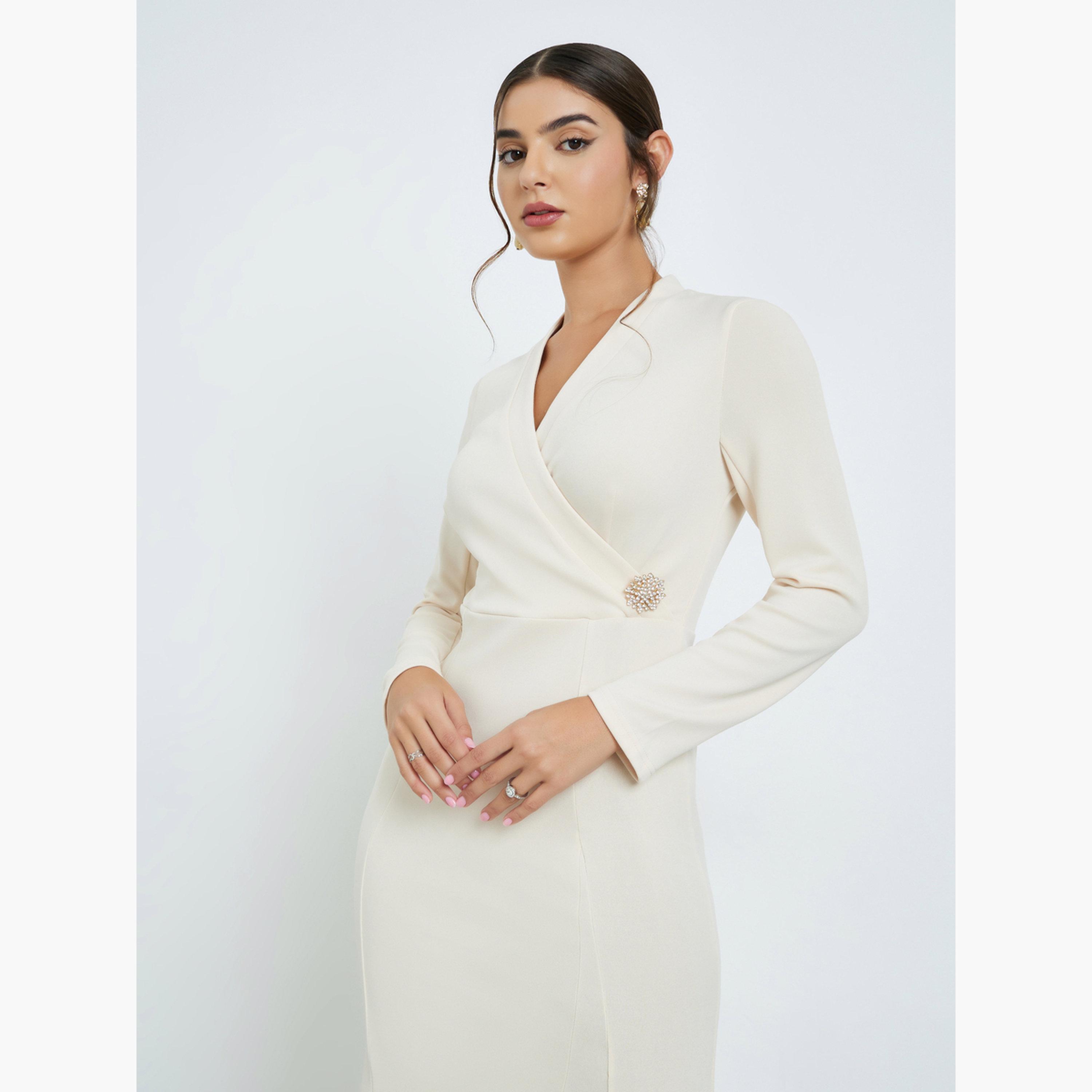 ستايلي - فستان ماكسي بيج مع بروش مزخرف-women-clothing-dresses-image-3