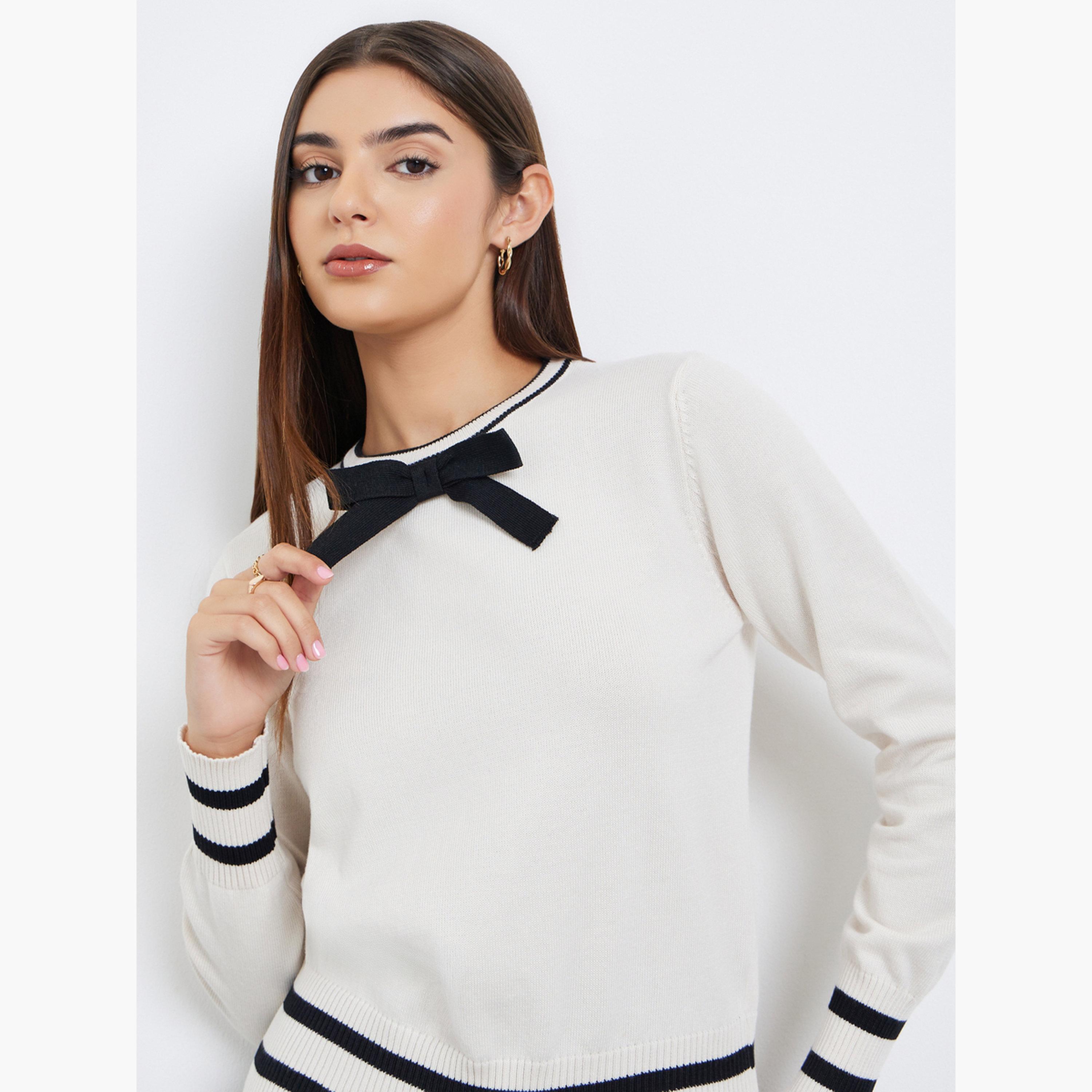 تيك تو - سترة نسائية محبوكة بأكمام طويلة وياقة مستديرة وحواف فيونكة لون اوف وايت-women-winterwear-cardigansandjumpers-jumpers-image-3