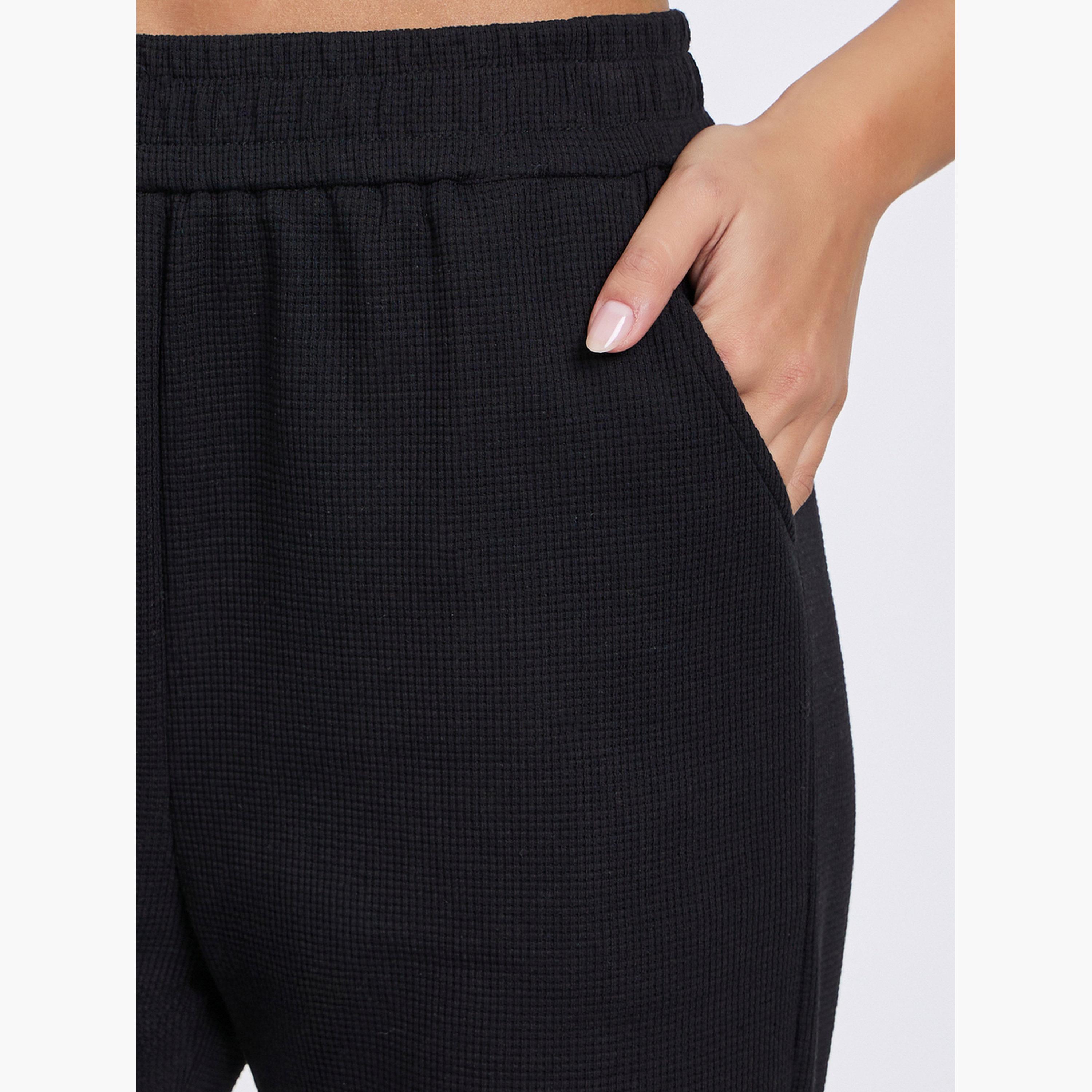 ستايلي - بنطال رياضي قصير سادة بخصر مطاطي للنساء-women-clothing-bottoms-joggers-image-3