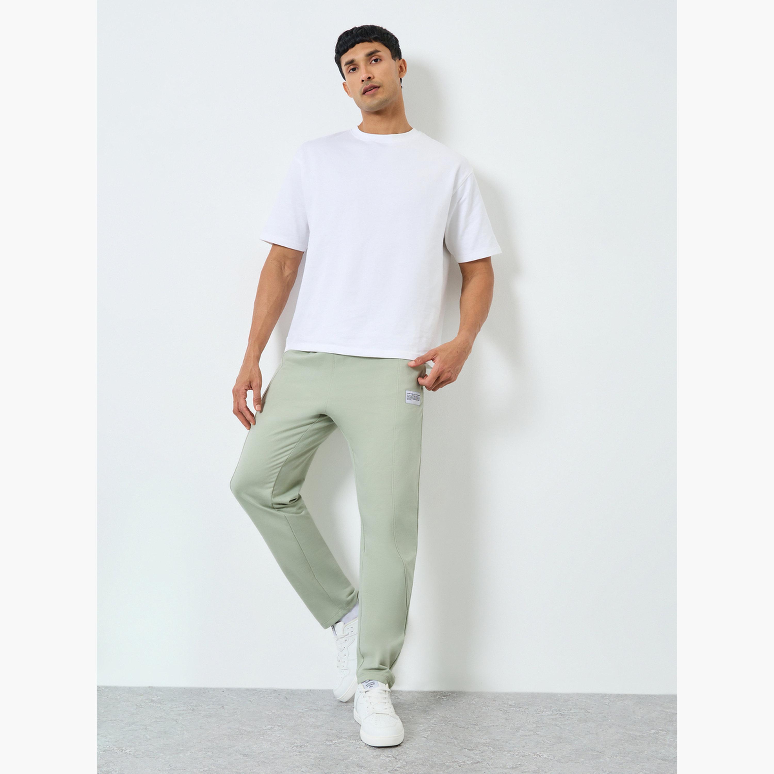 جوغر تيري بقصة ضيقة-men-clothing-bottoms-joggers-image-2